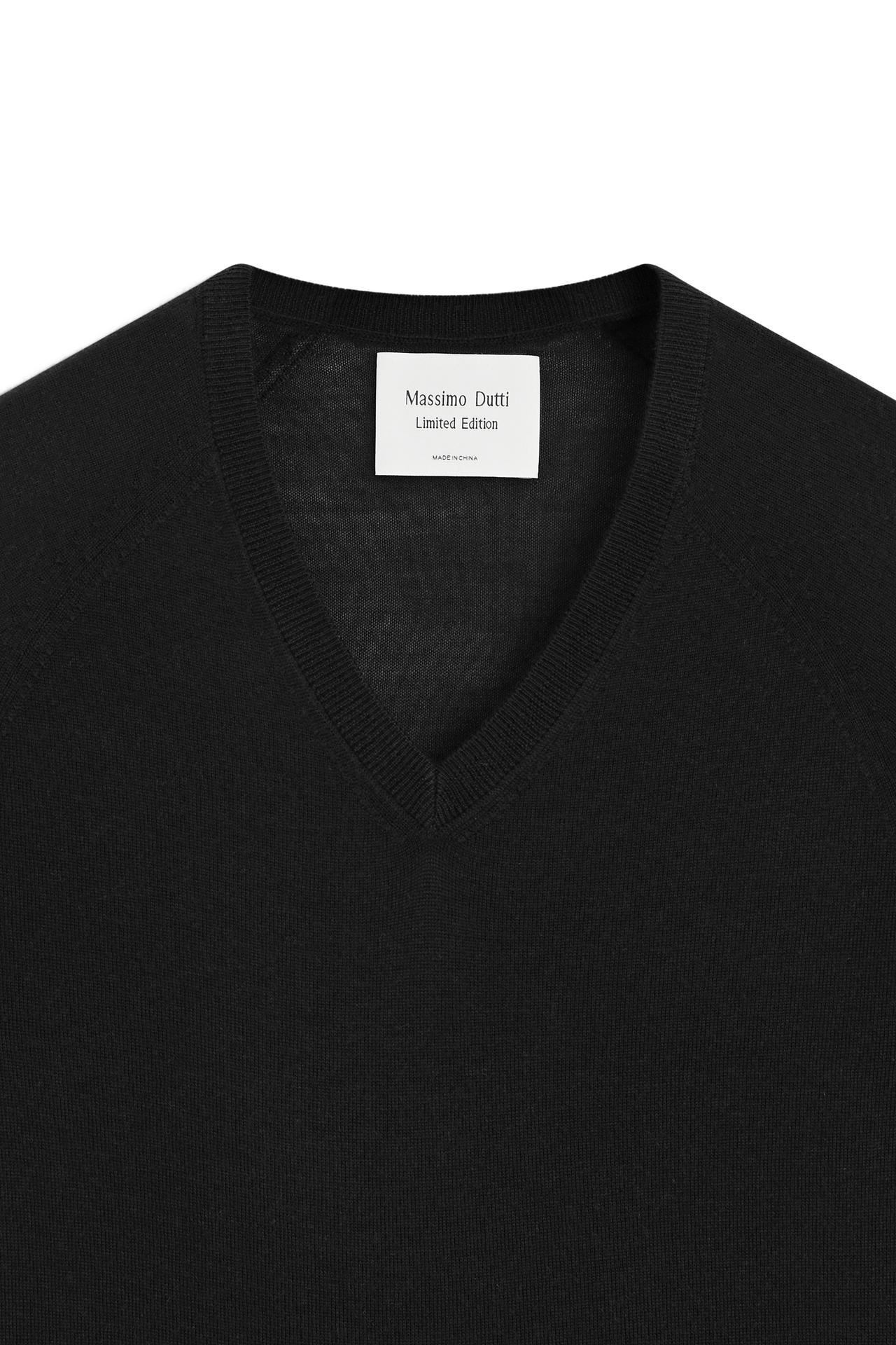 100% wool knit sweater - LIMITED EDITION — BLACK