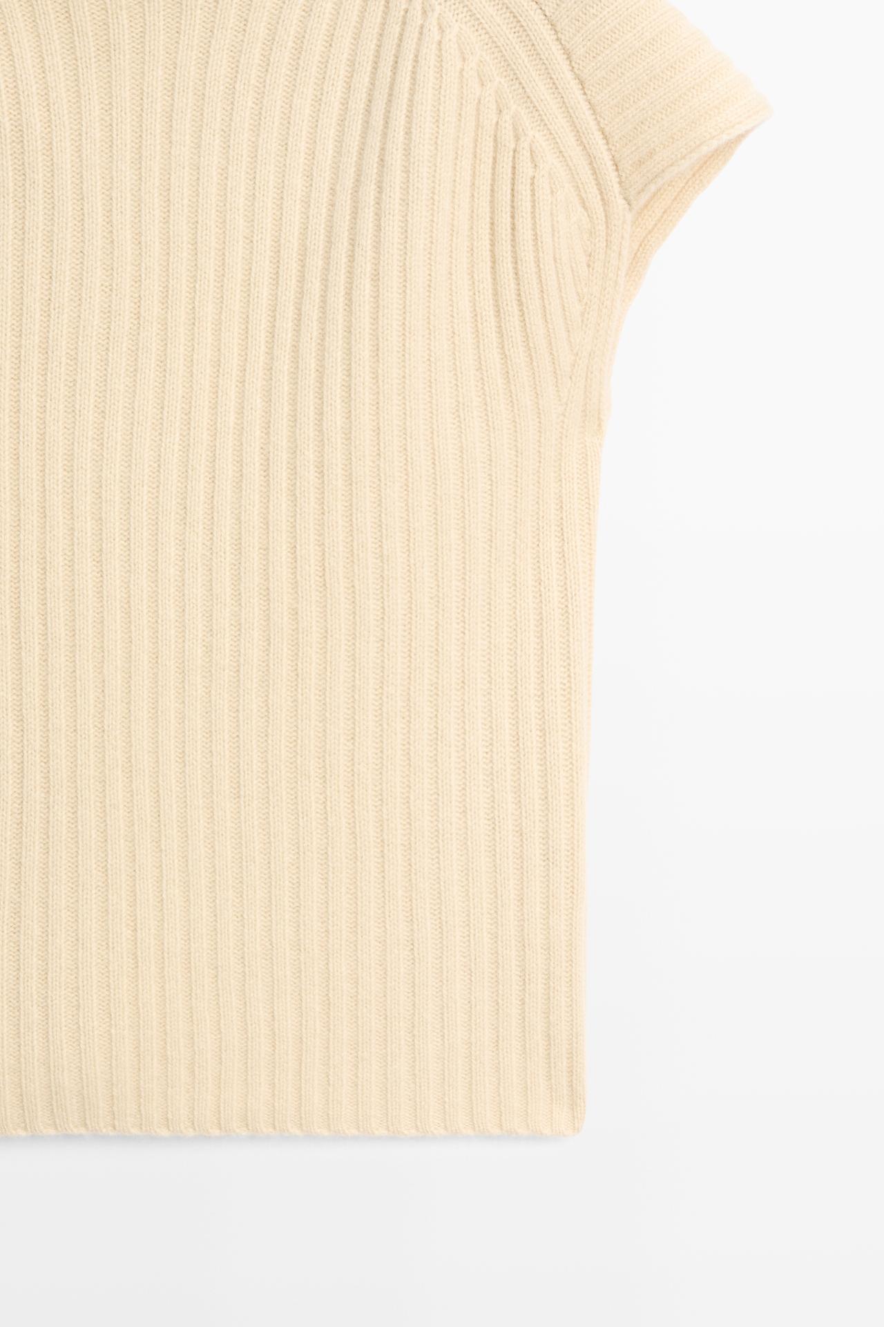 100% cashmere ribbed knit vest — Vanilla