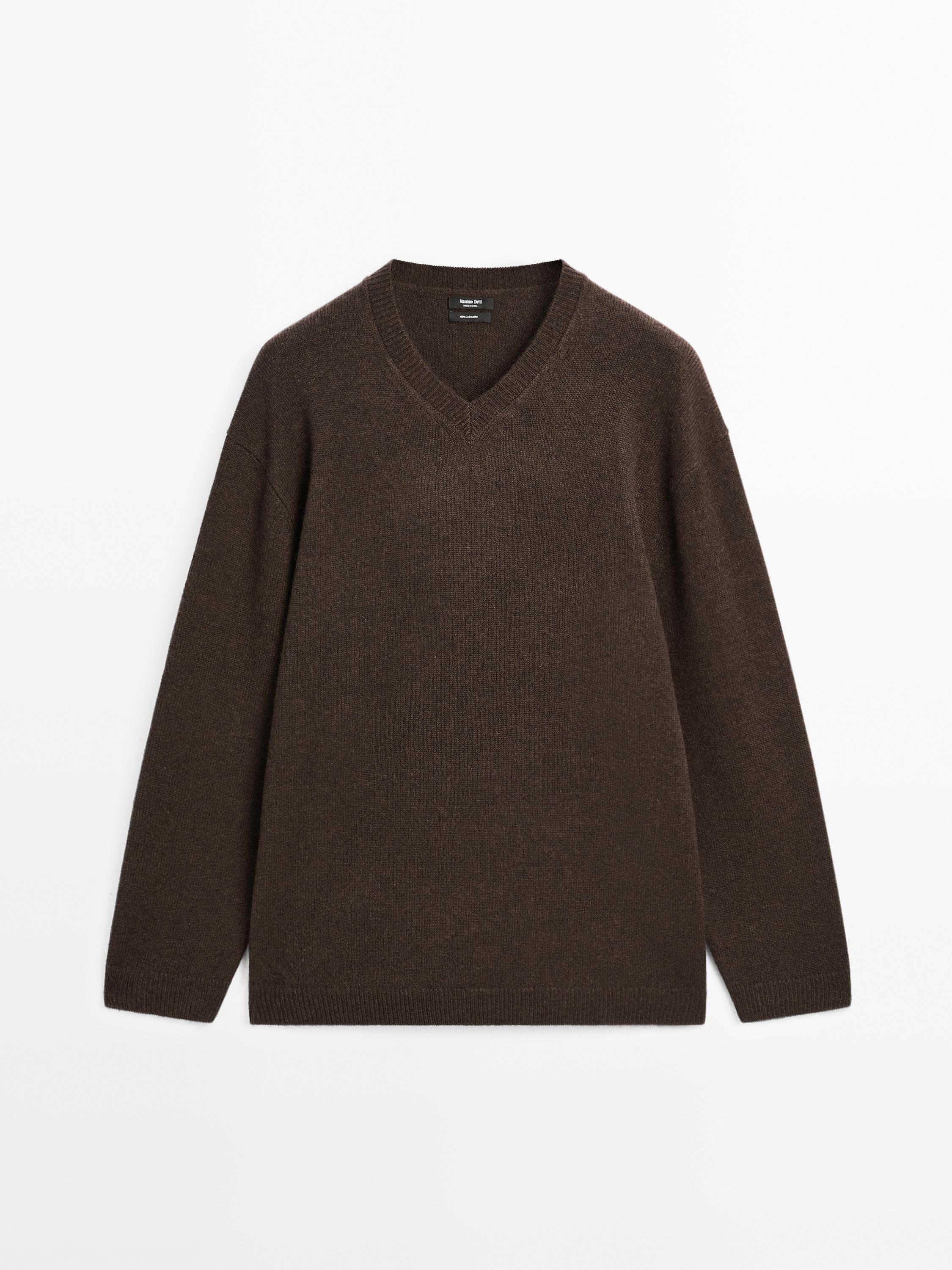 100% cashmere oversize V-neck sweater