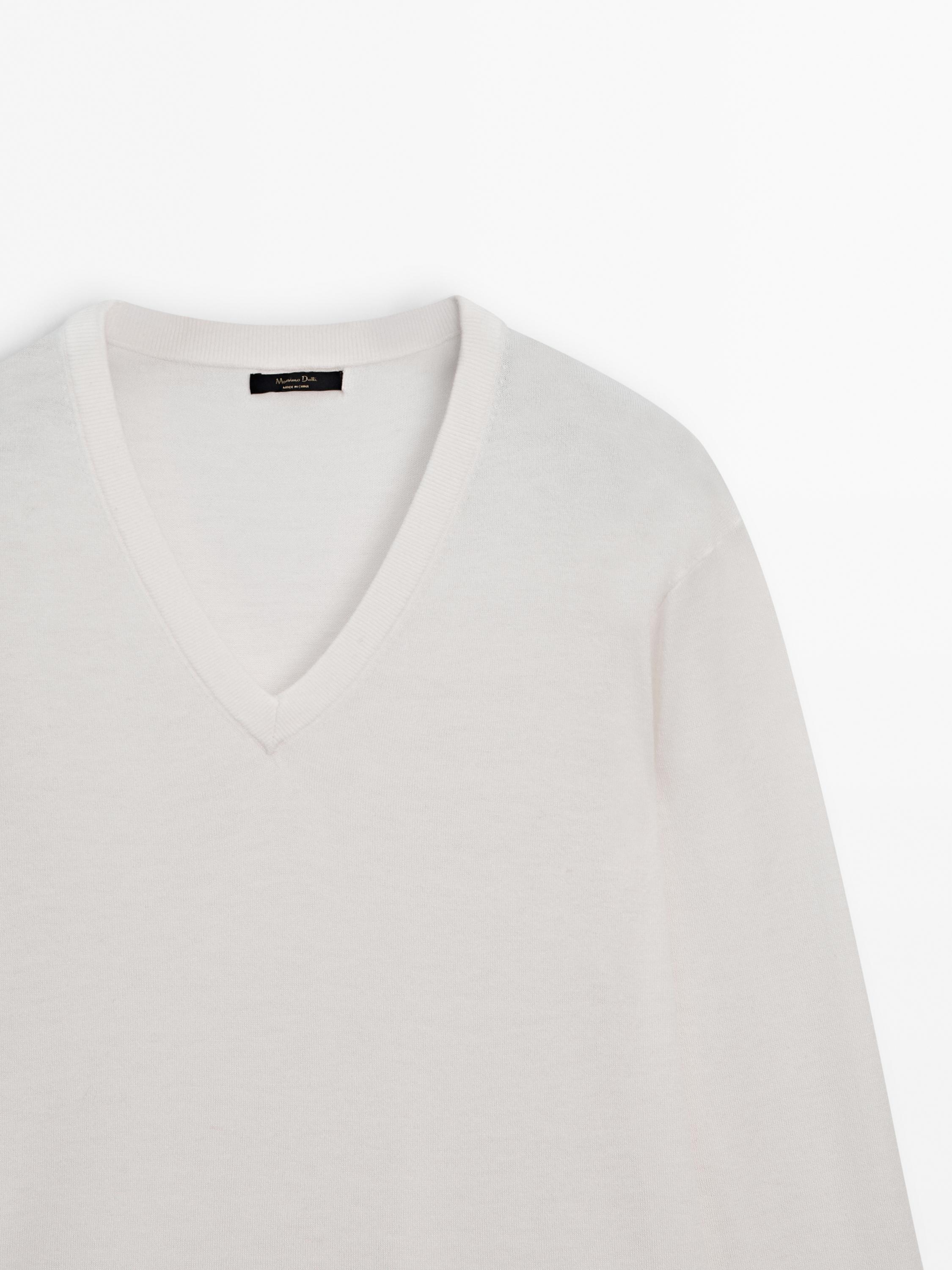 Wool blend V-neck knit sweater