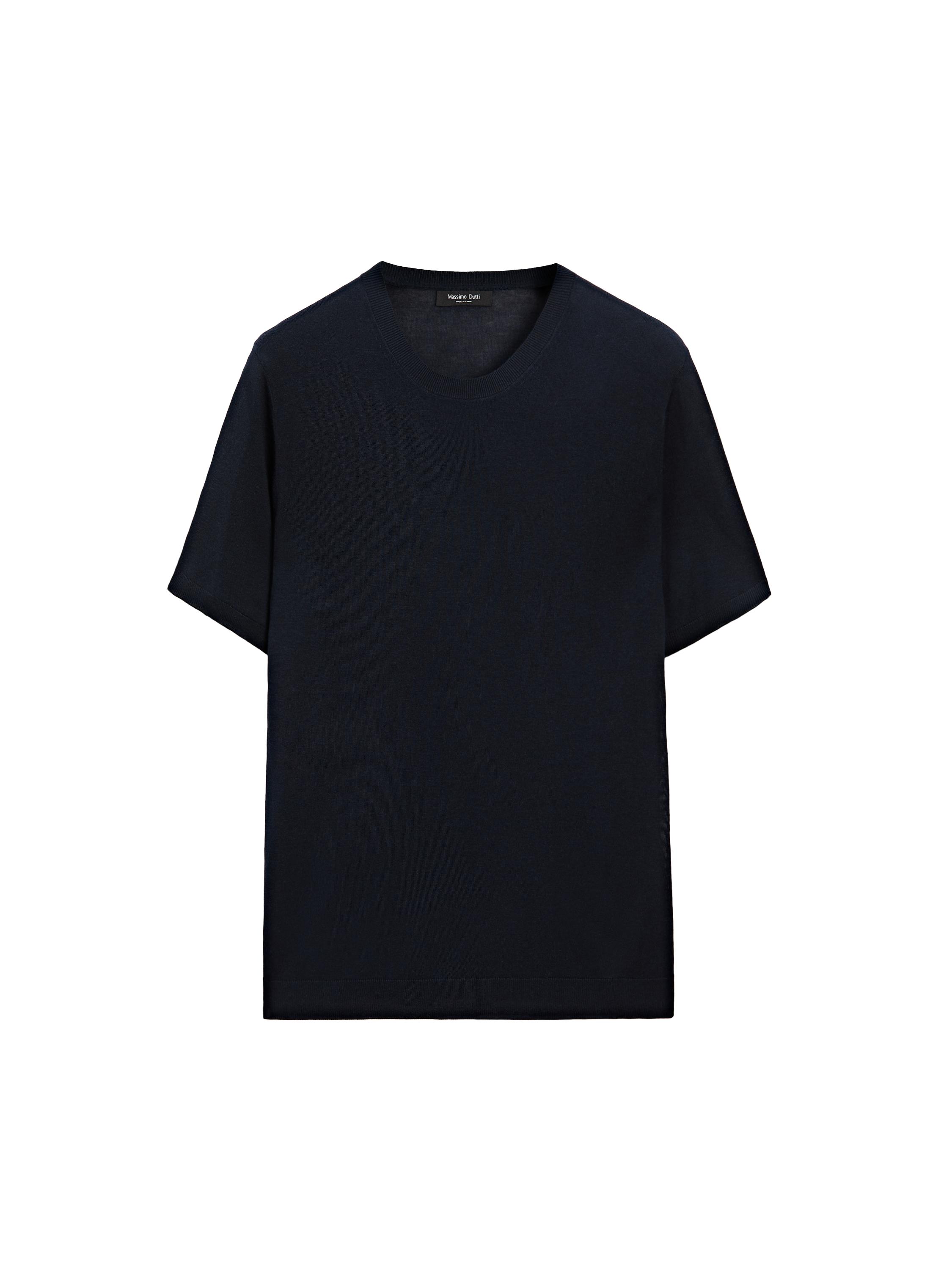 https://static.massimodutti.net/assets/public/0055/d8c2/a5e64ebfac0c/162d1a69a683/00983375401-c/00983375401-c.jpg?ts=1739457793858