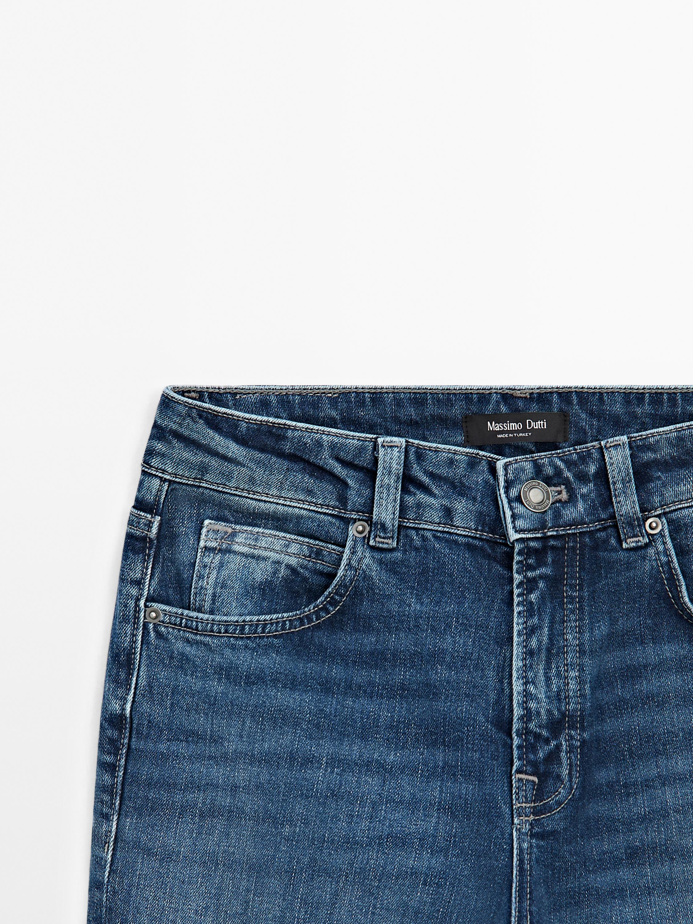 Mid-rise slim fit jeans