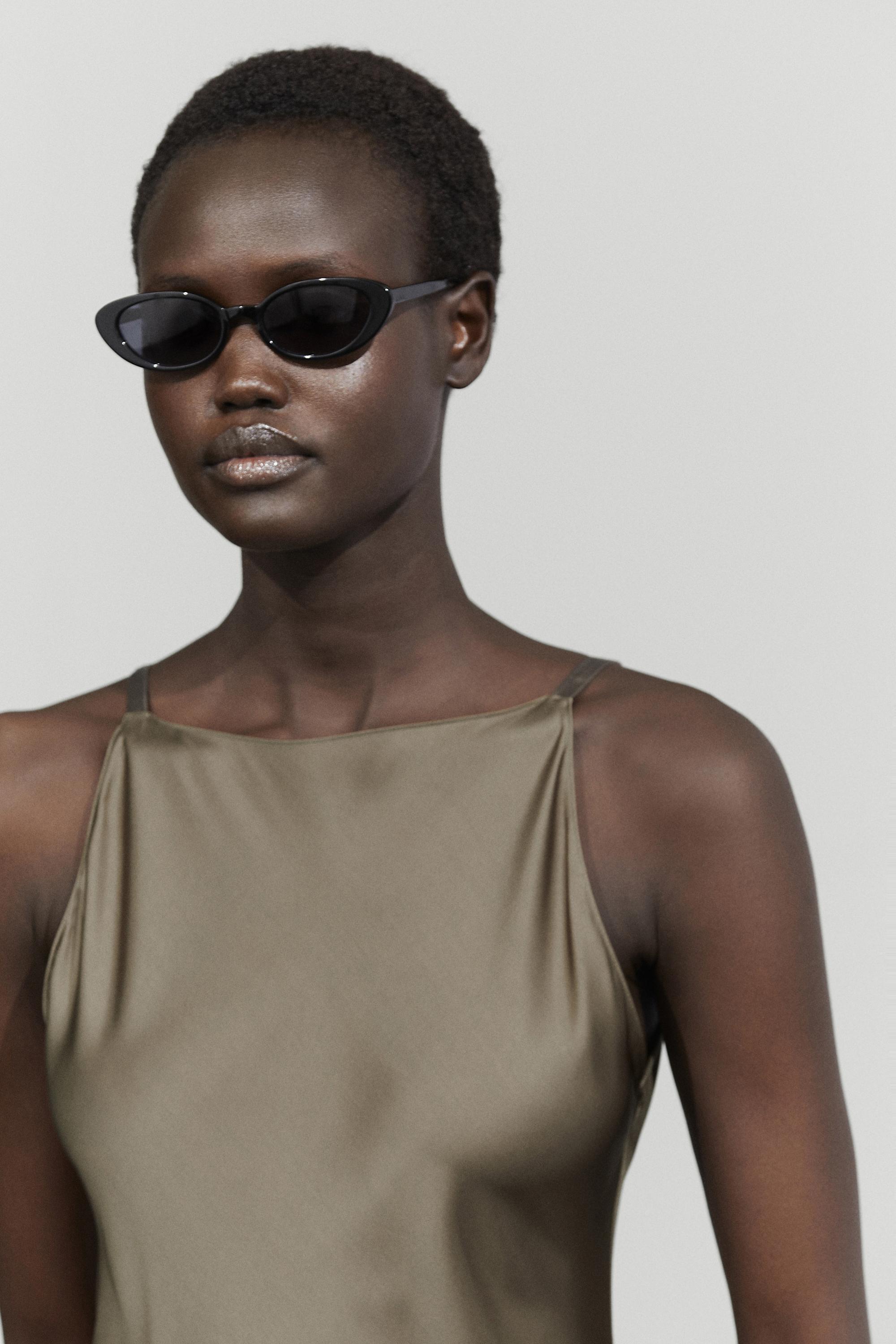 Satin flowing midi dress — GREEN