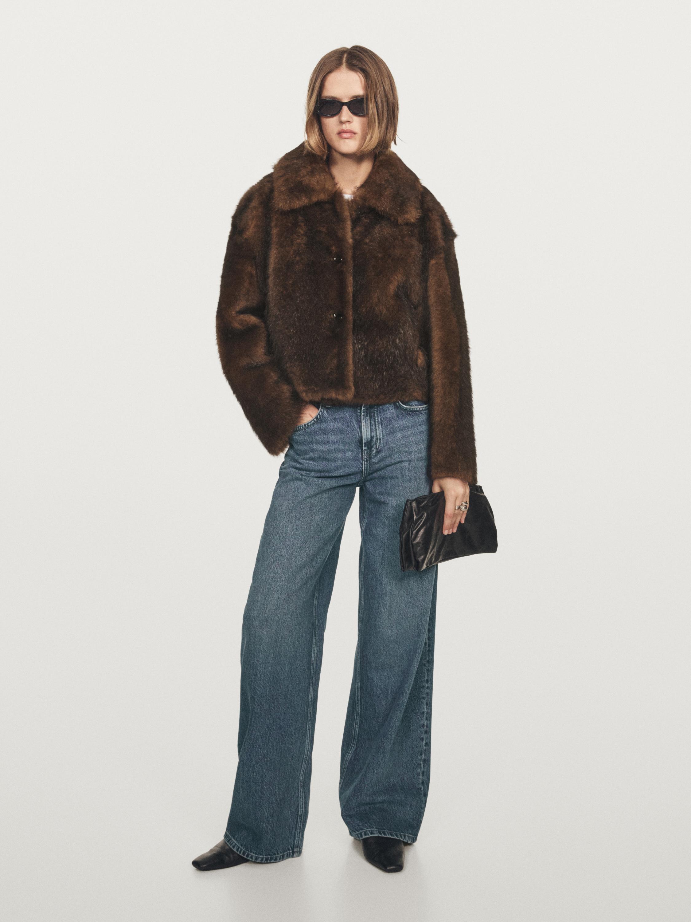 Short leather coat with fur — BROWN