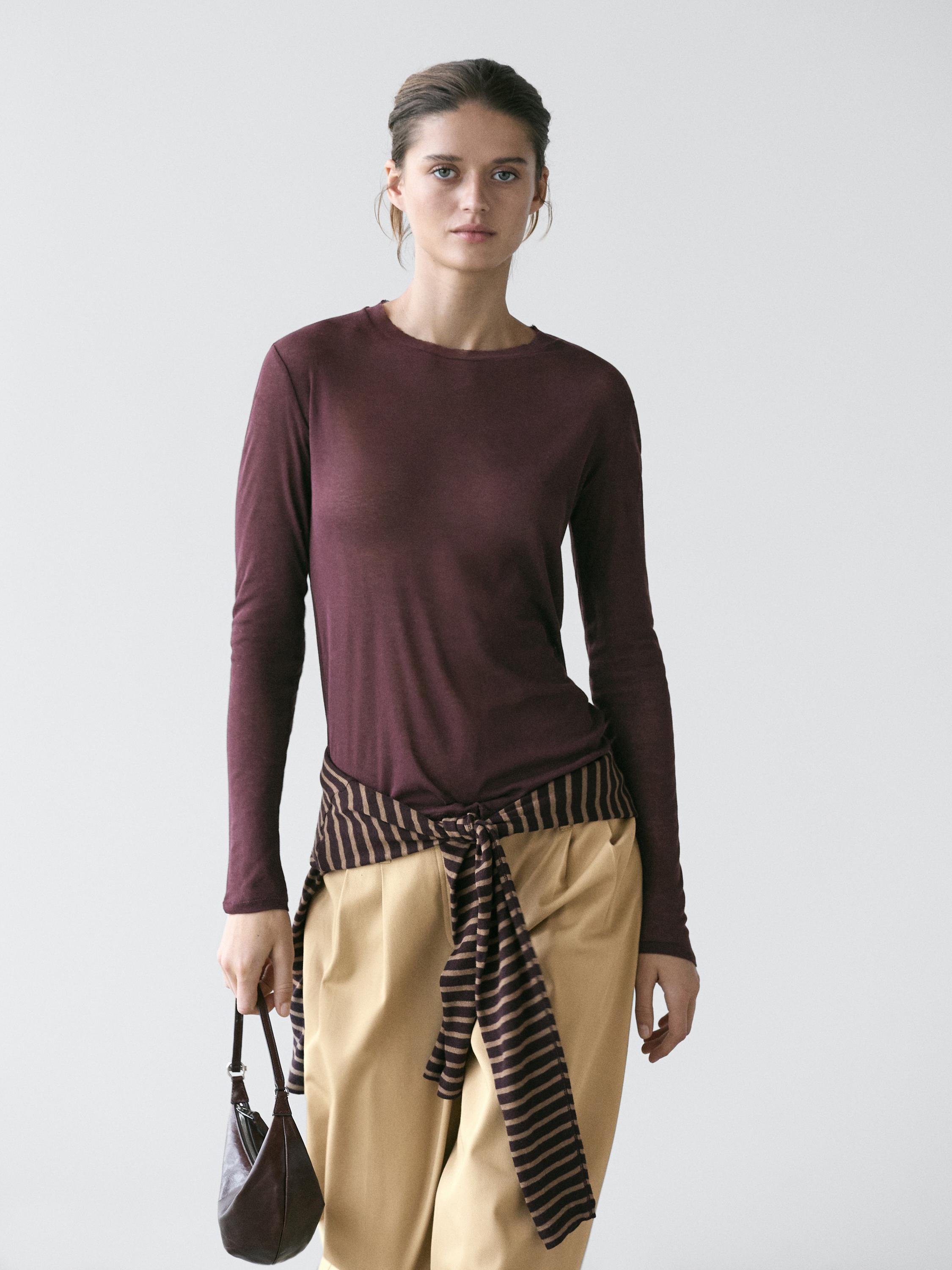 100% cotton semi-sheer T-shirt with collar detail — BURGUNDY