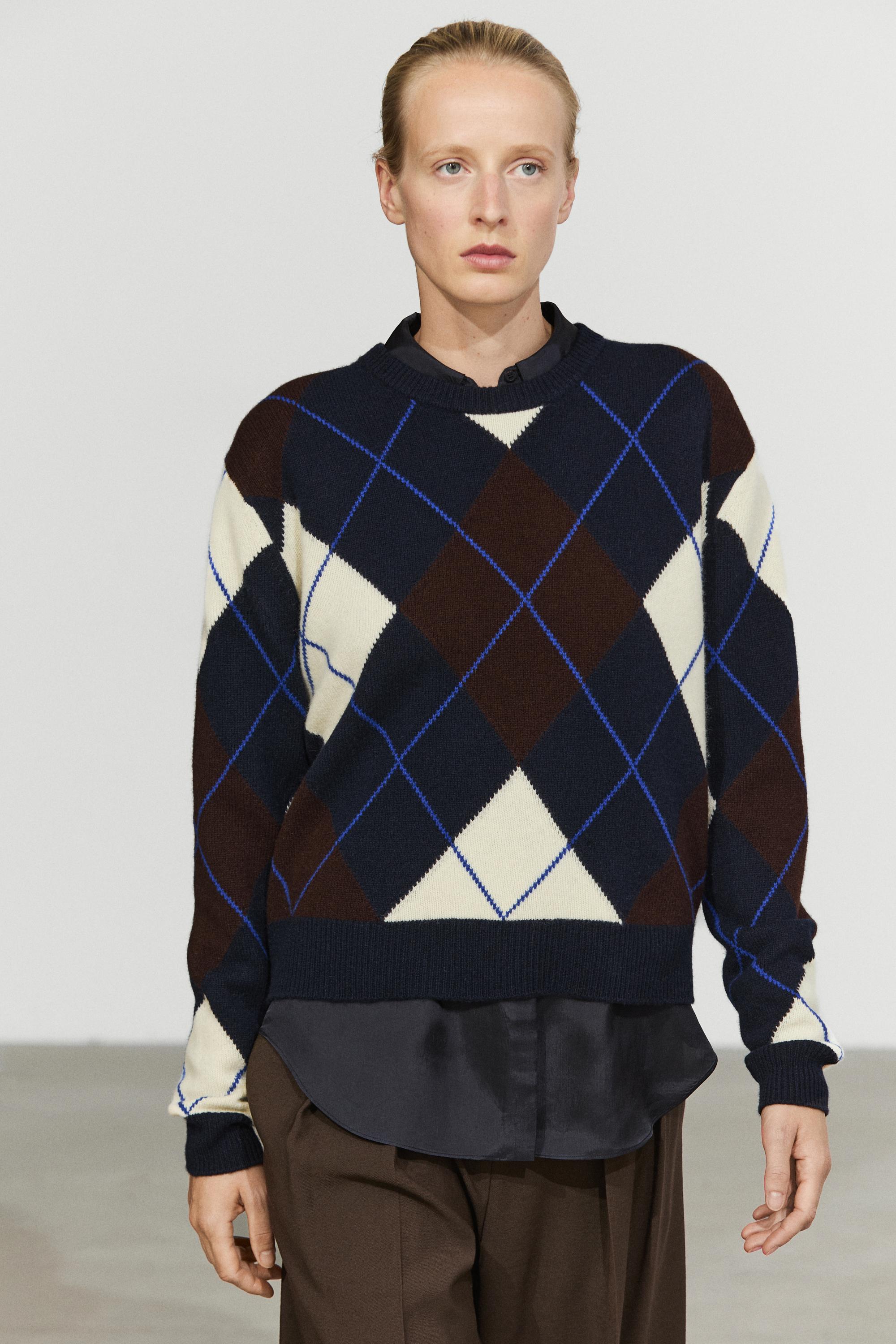 100% wool knit Argyle sweater