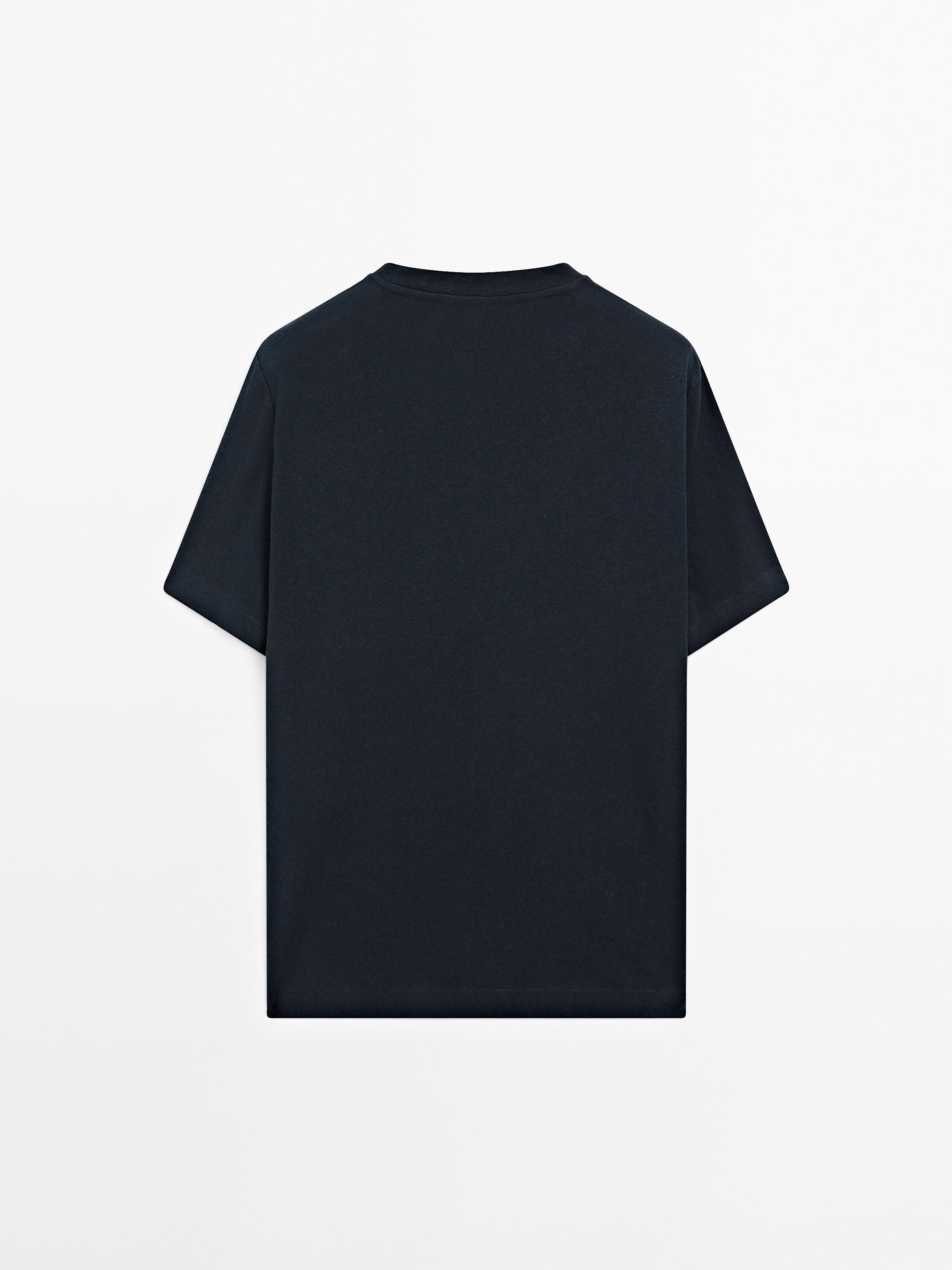Short-sleeved T-shirt with linen