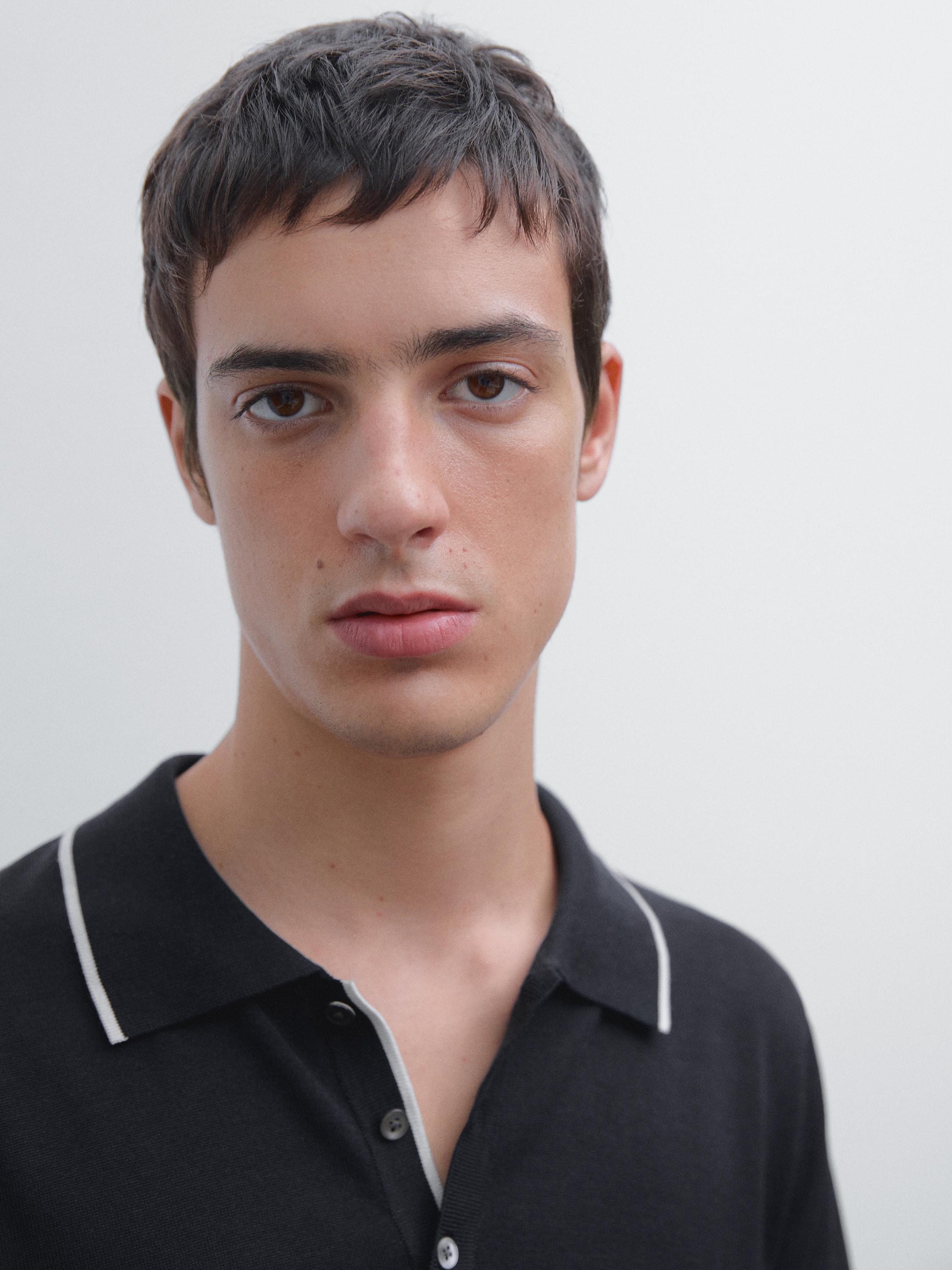 Polo en maille avec col coloré