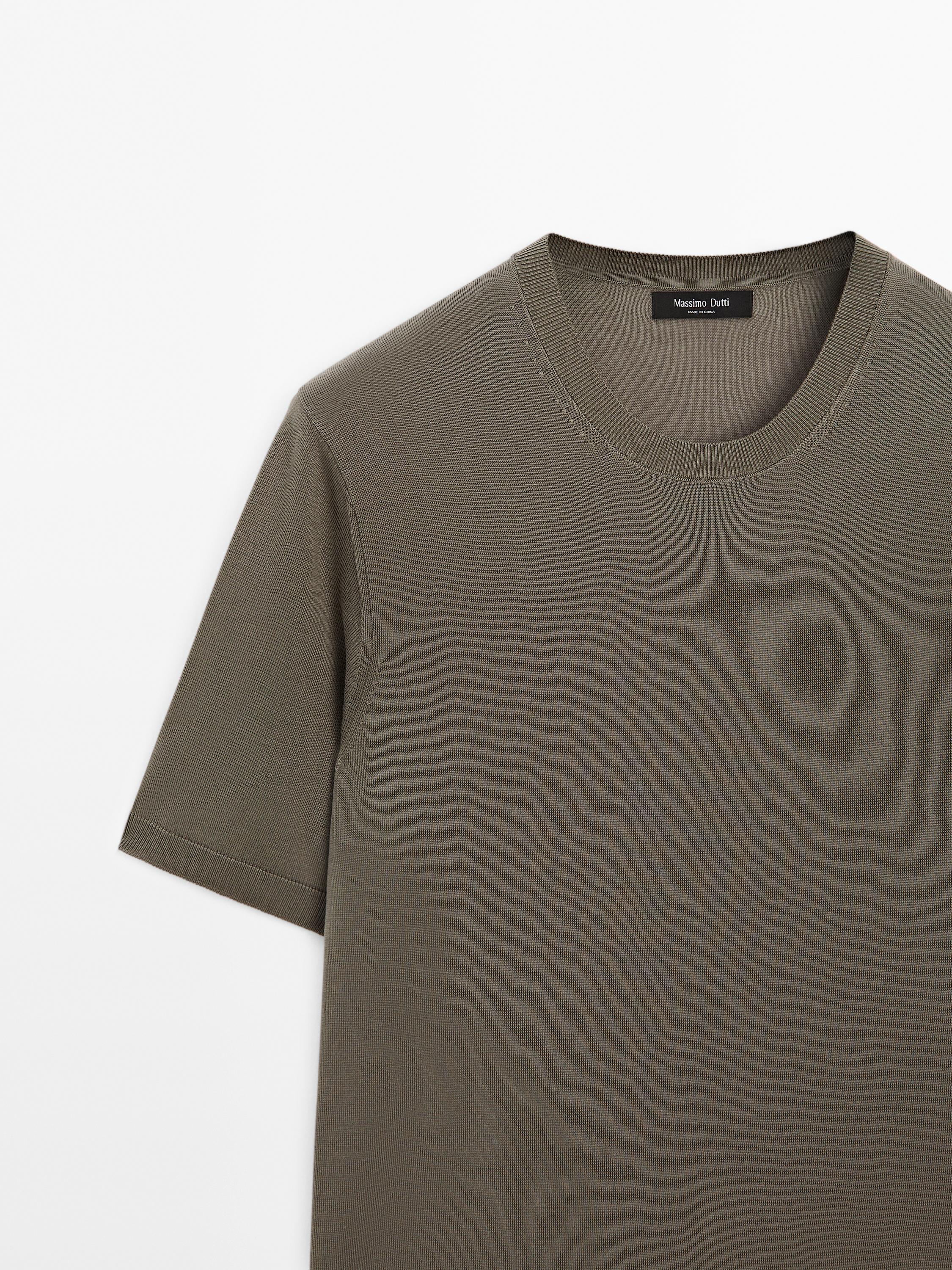 Short sleeve fine knit sweater
