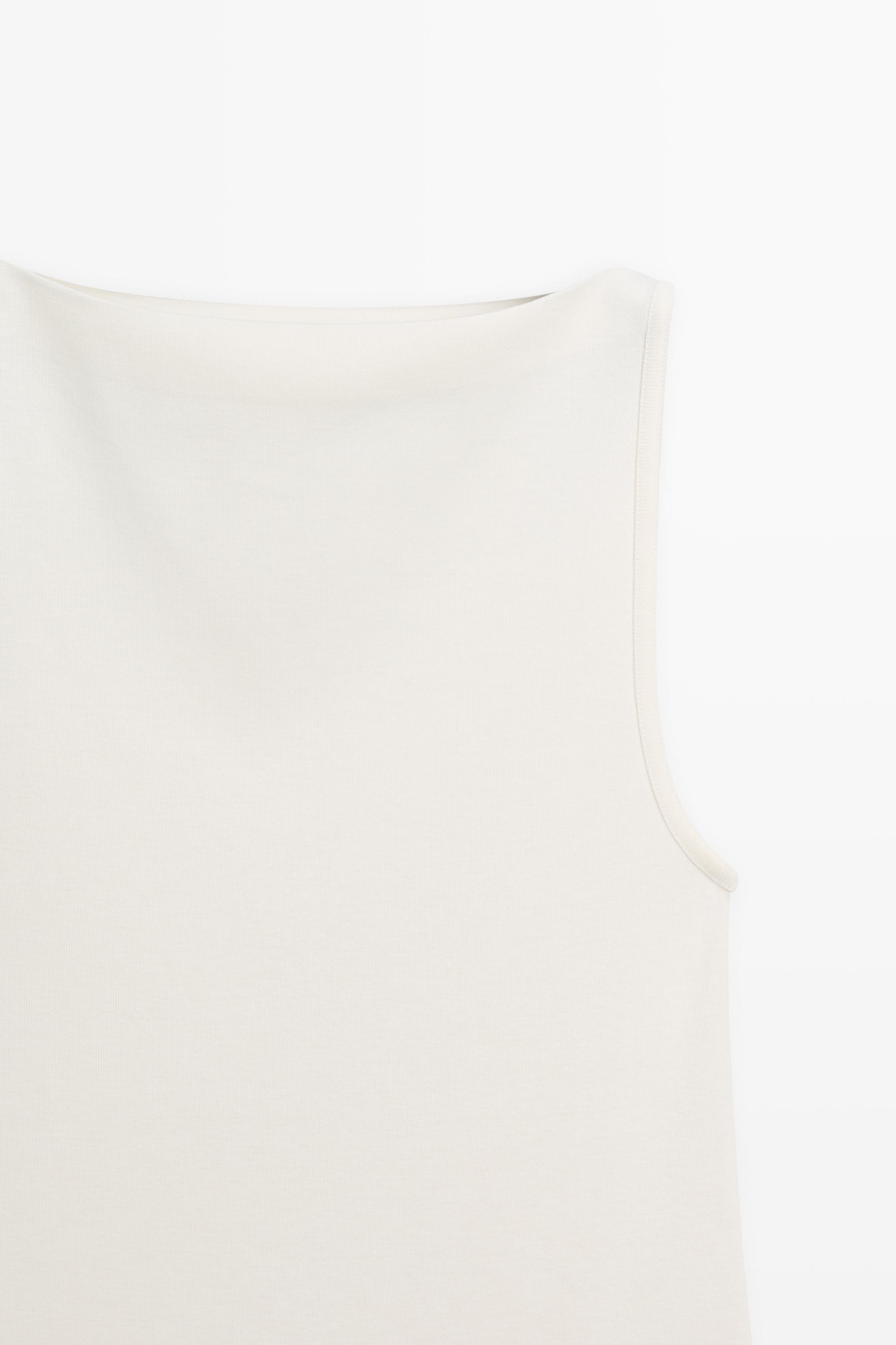 100% cotton straight neckline T-shirt — CREAM