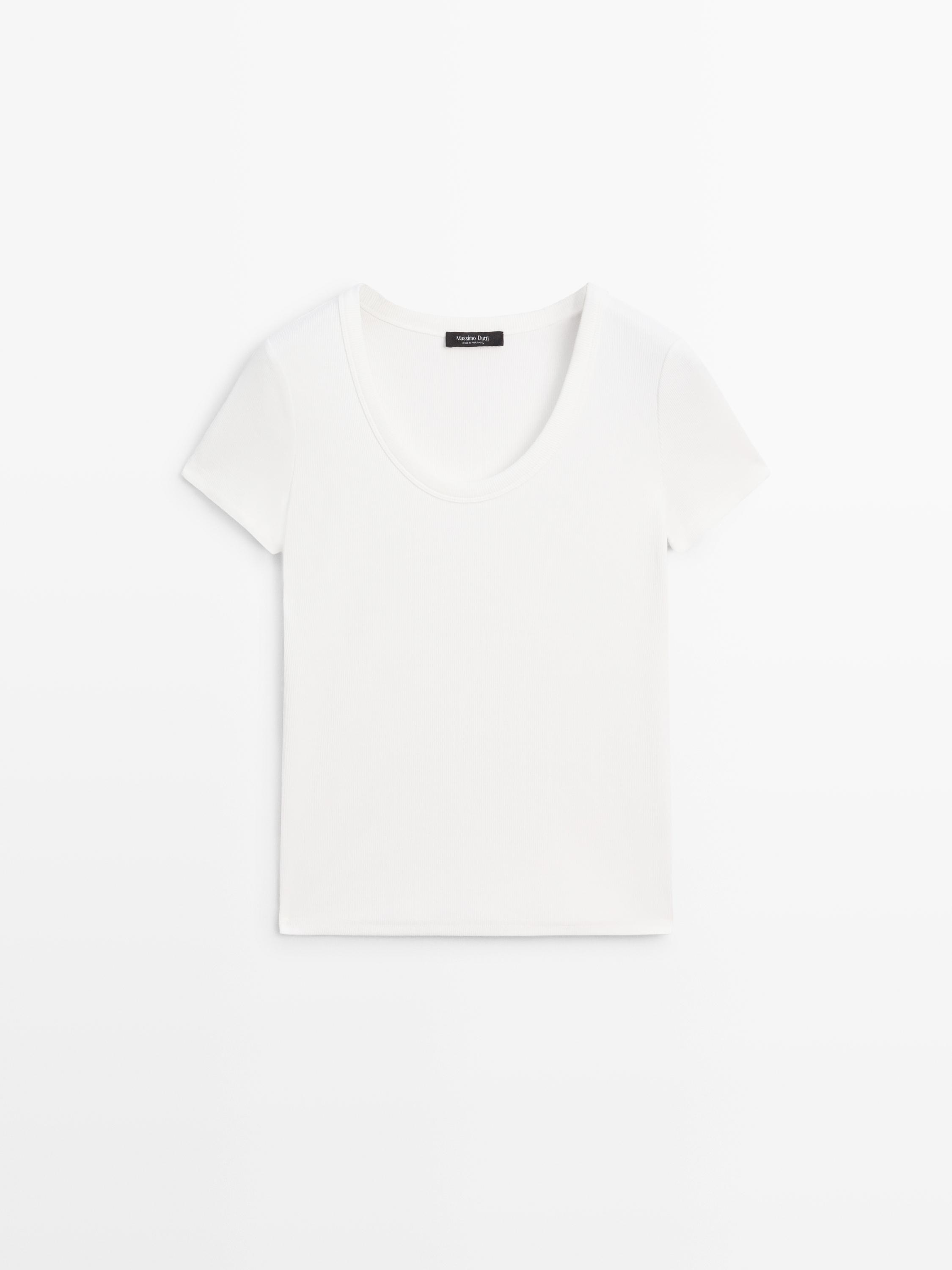 Pamuklu kısa kollu t-shirt