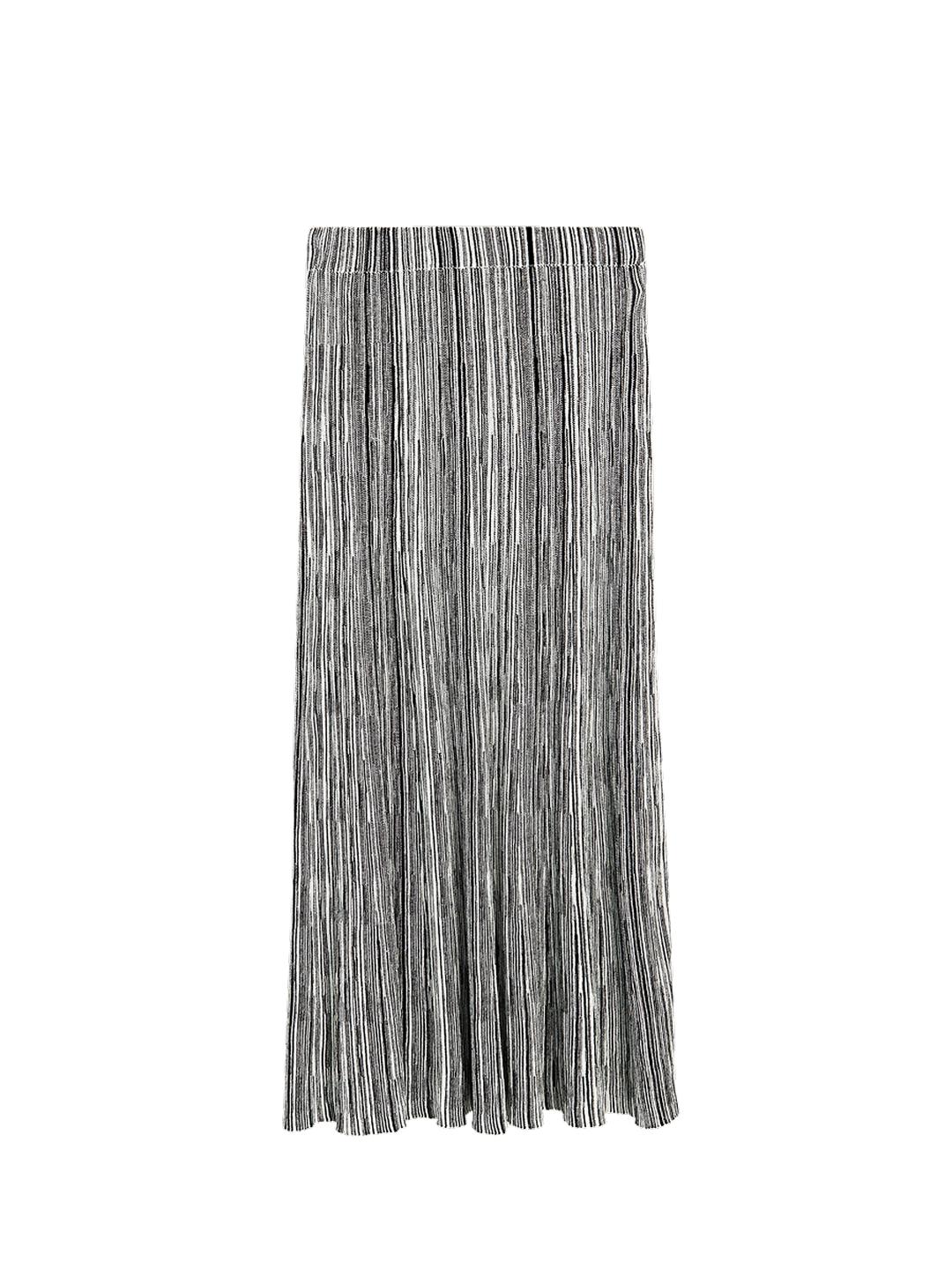 ★ Massimo Dutti★ Striped Detail Long Knit Skirt 052035618 Long knit skirt with striped detail · Black · Sunglasses