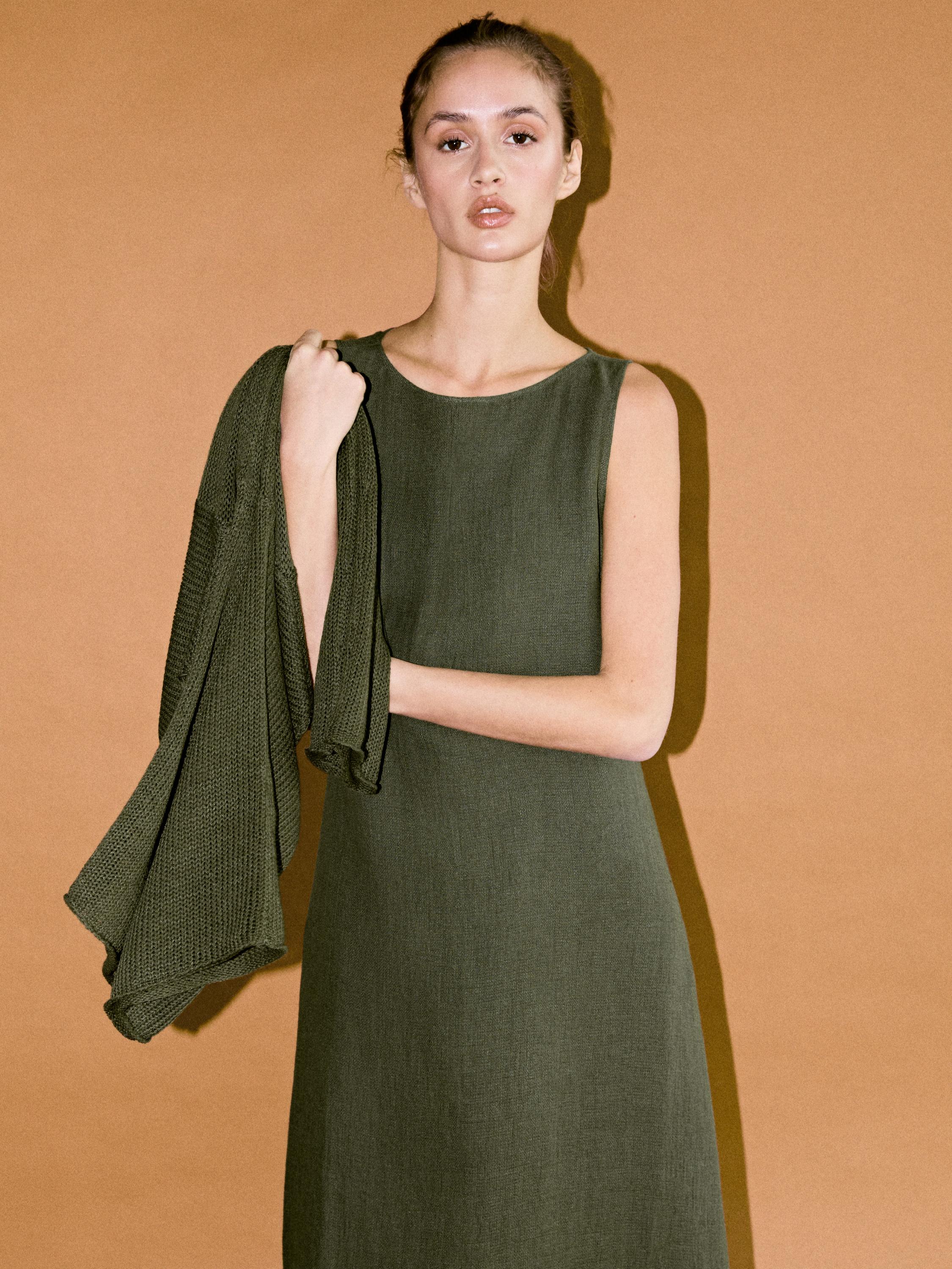 Long linen dress — GREEN