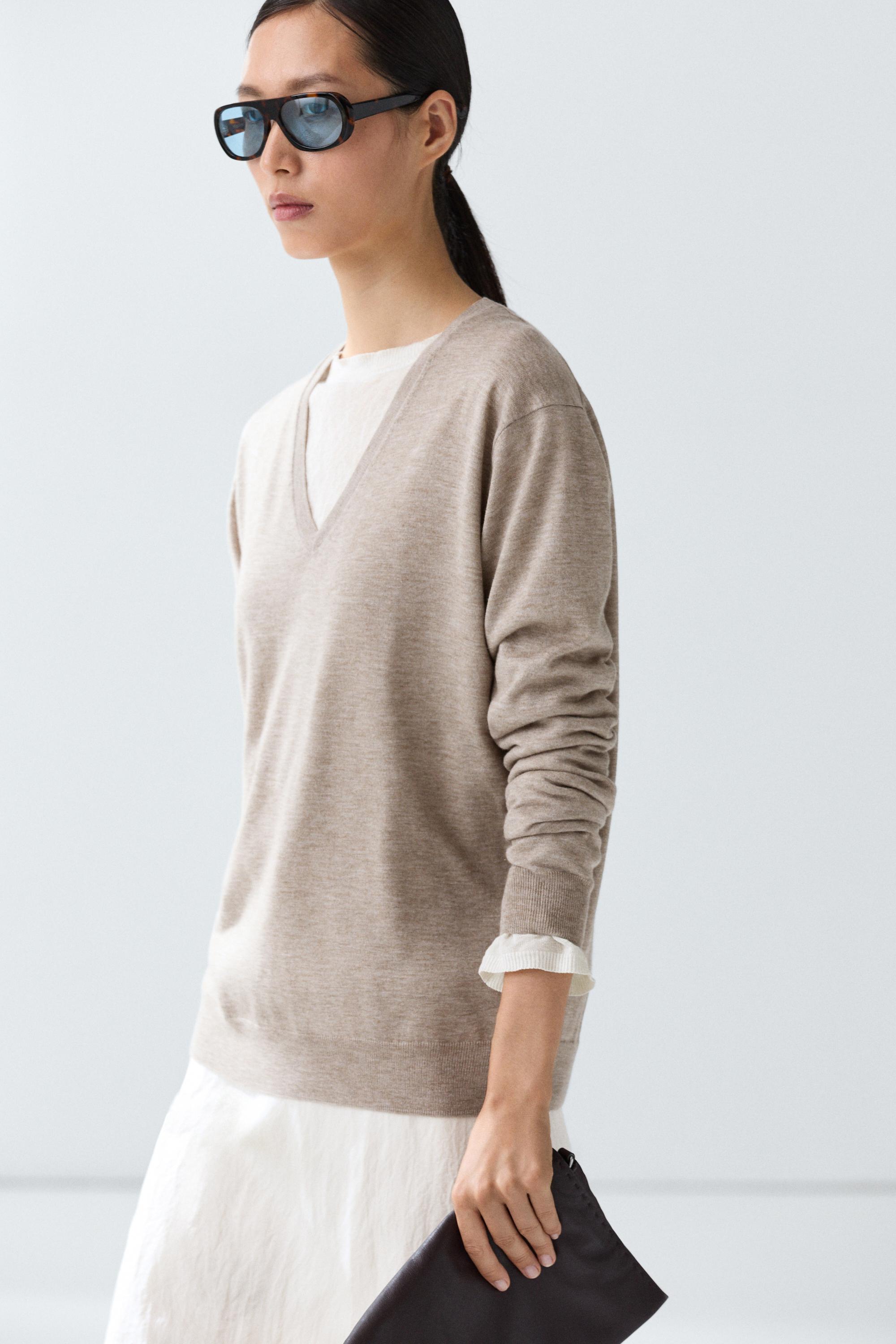 Wool blend V-neck knit sweater