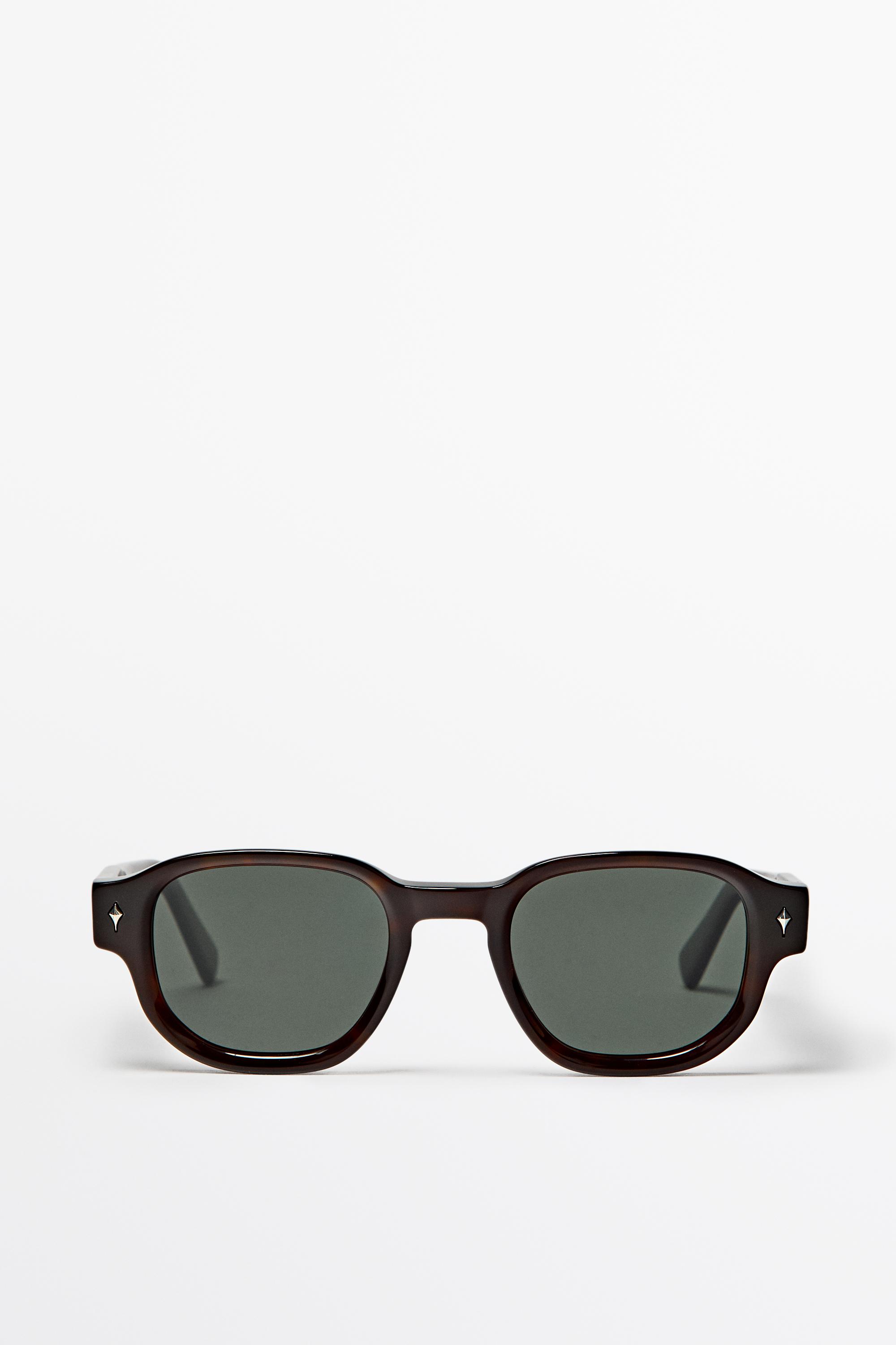 Round sunglasses