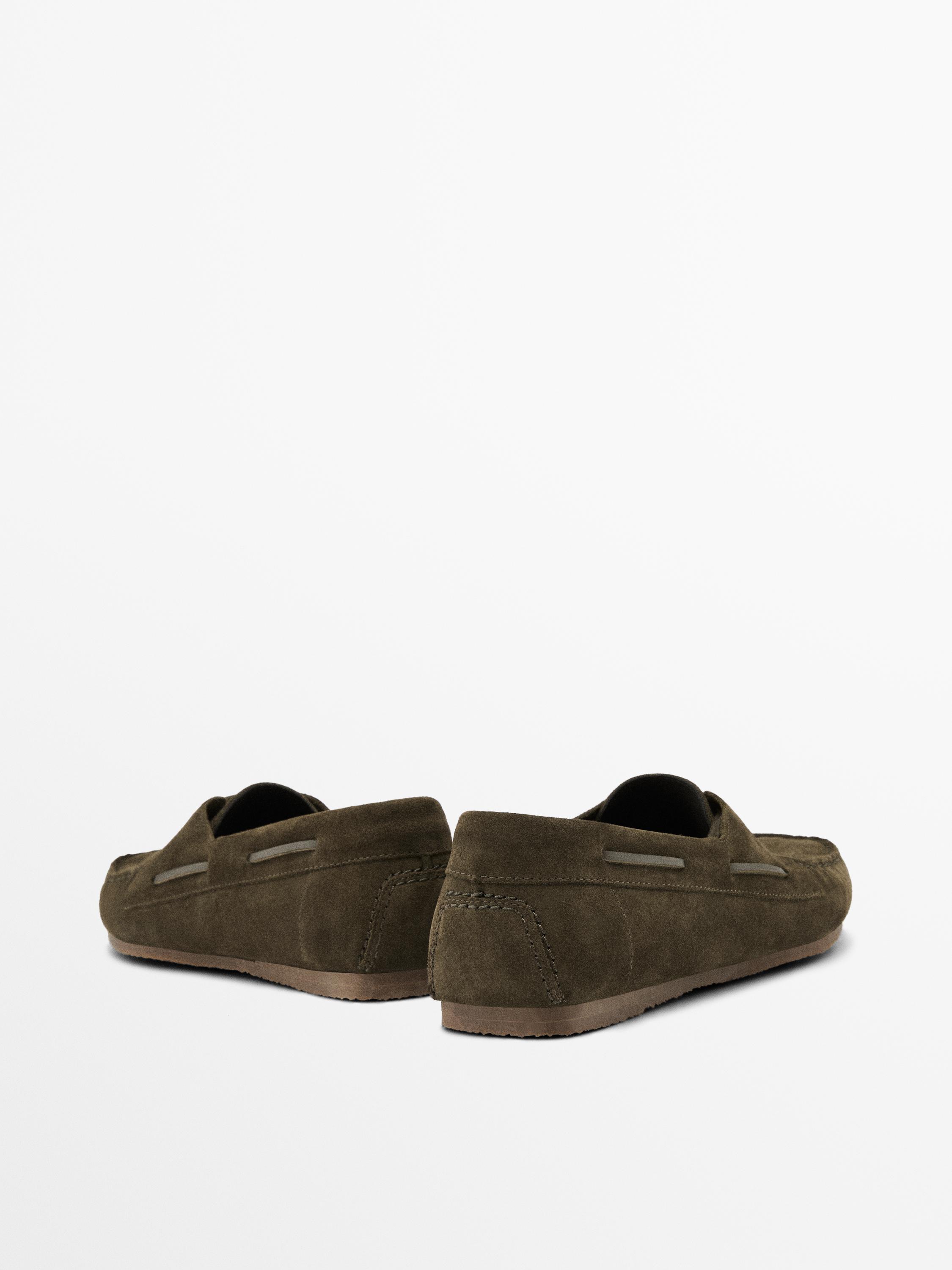 Soft split leather deck shoes