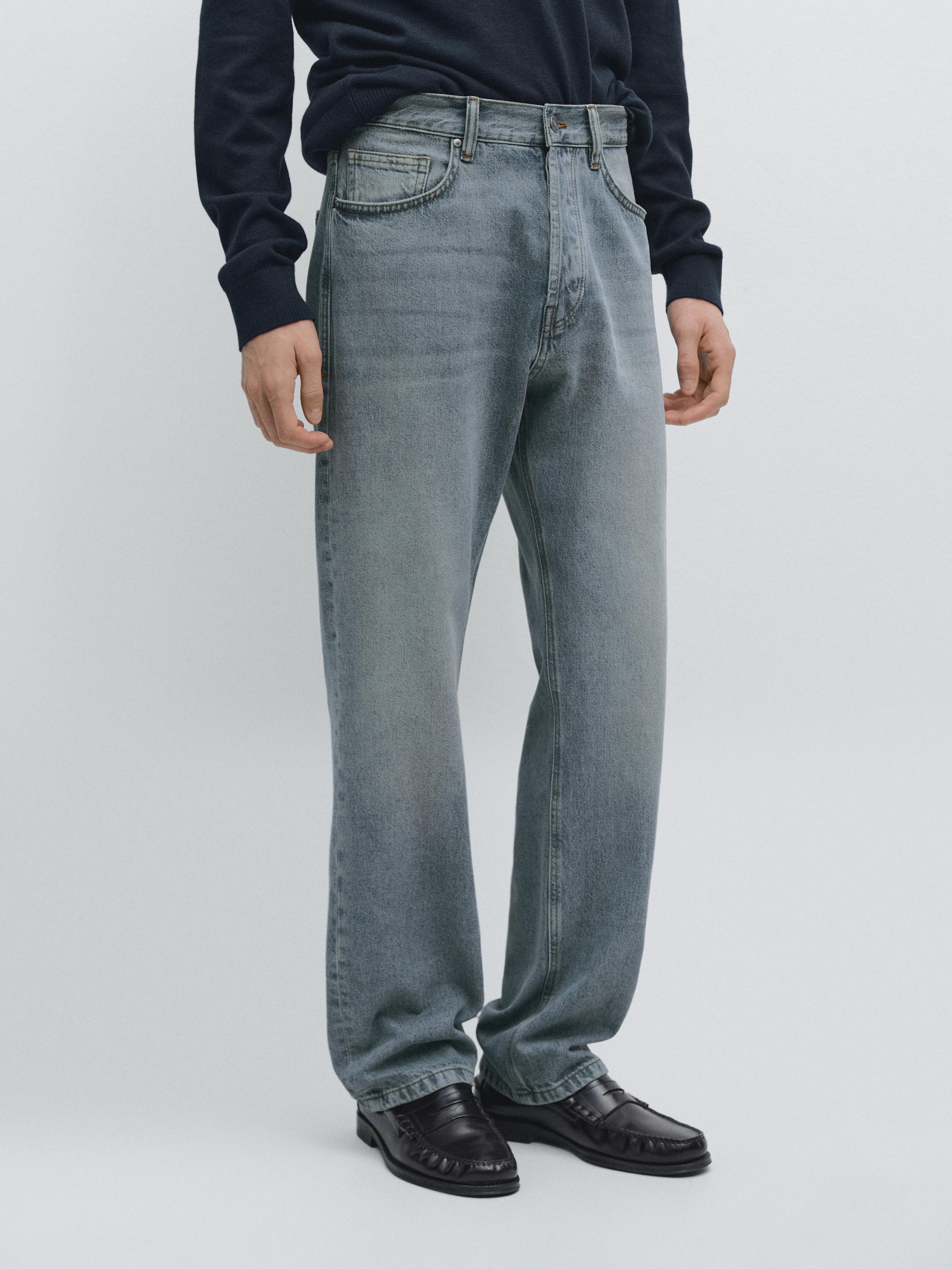 Straight-leg jeans