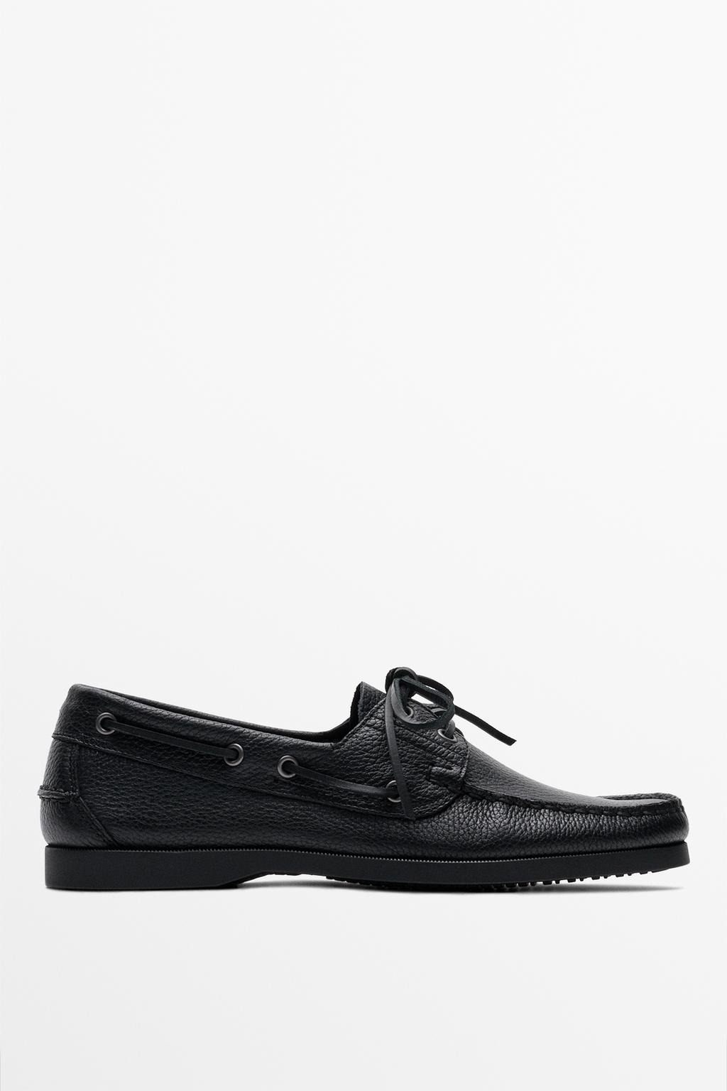 Leather boat shoe