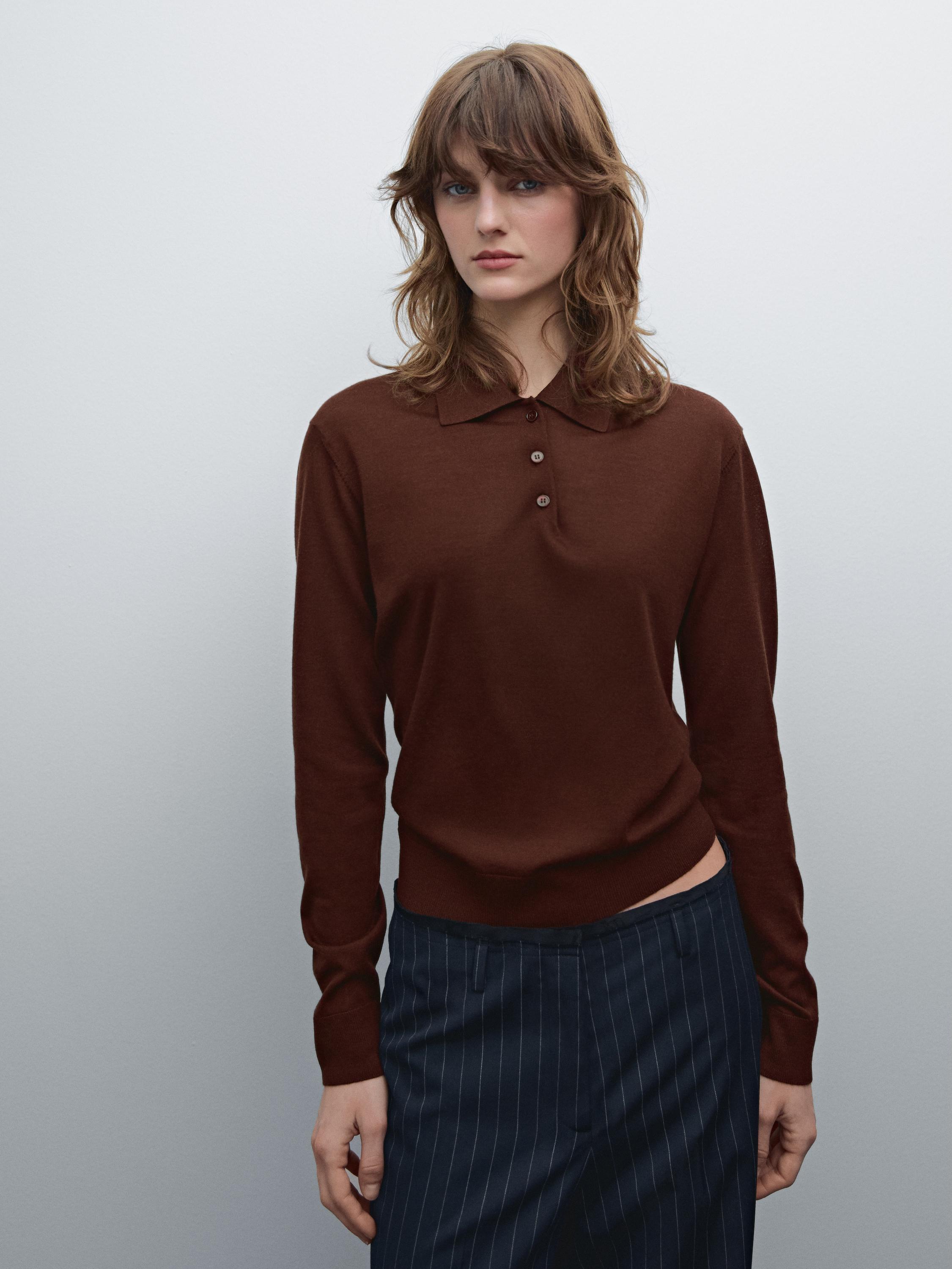 100% wool polo collar sweater with buttons
