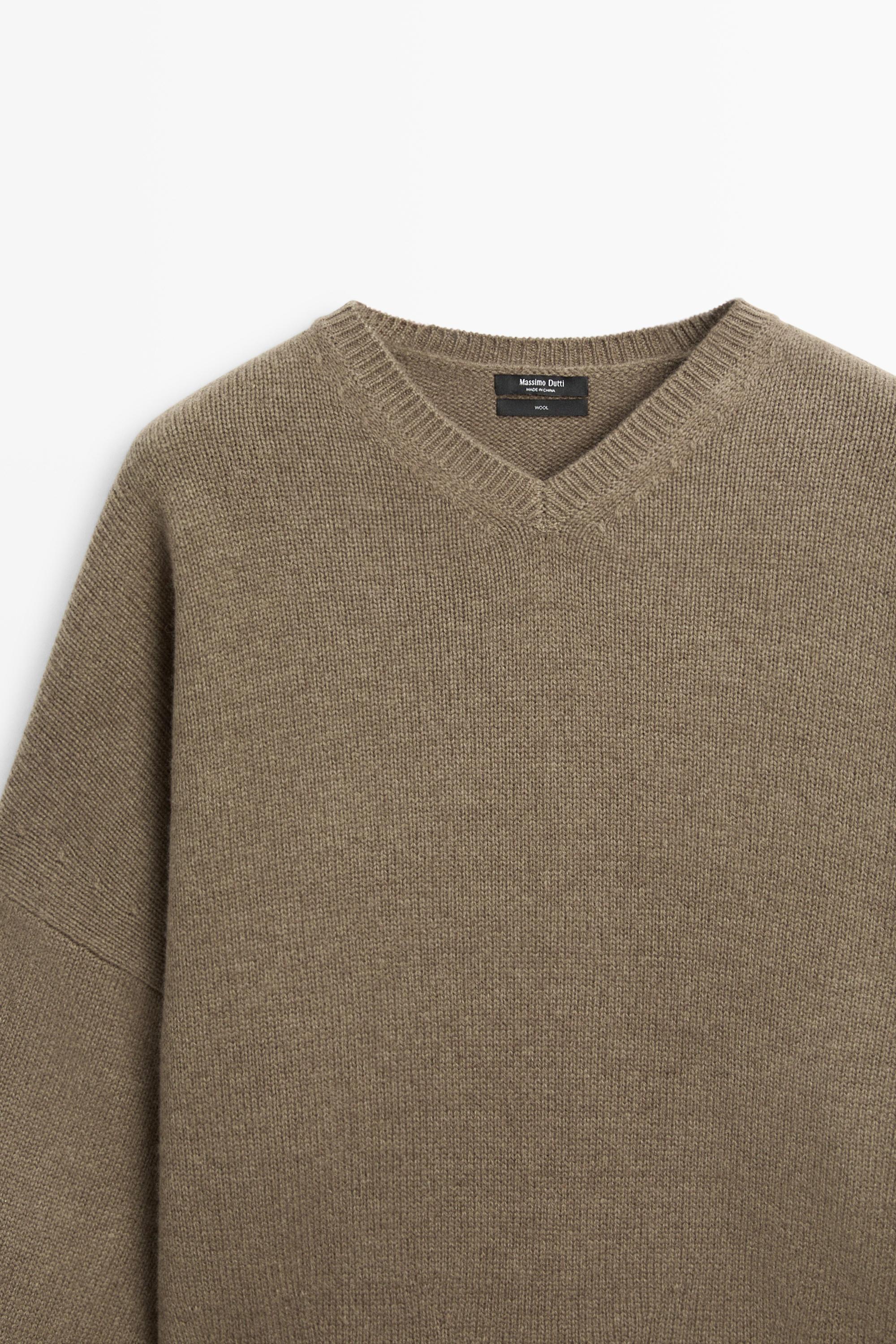 100% wool oversize knit sweater - thumbnail 10
