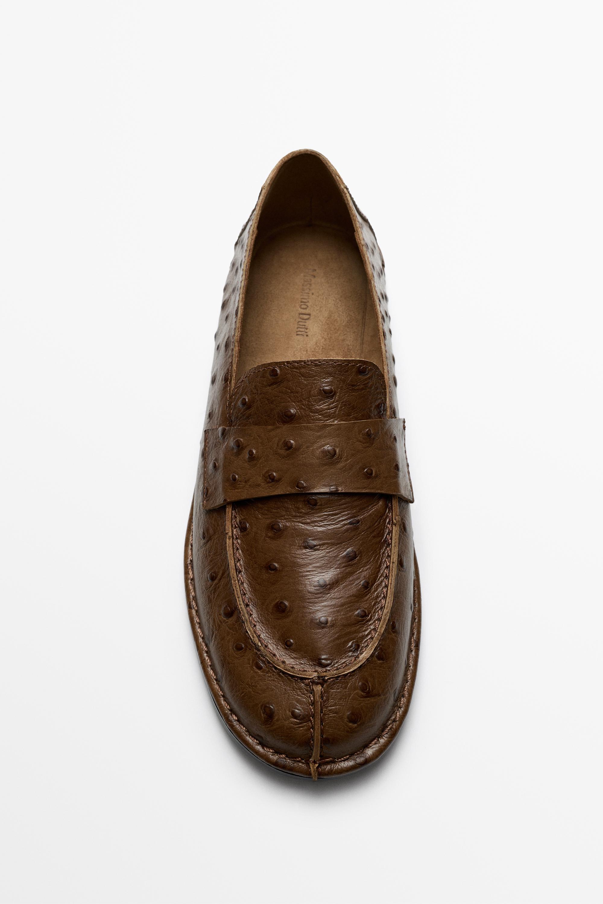Mocasín piel grabada