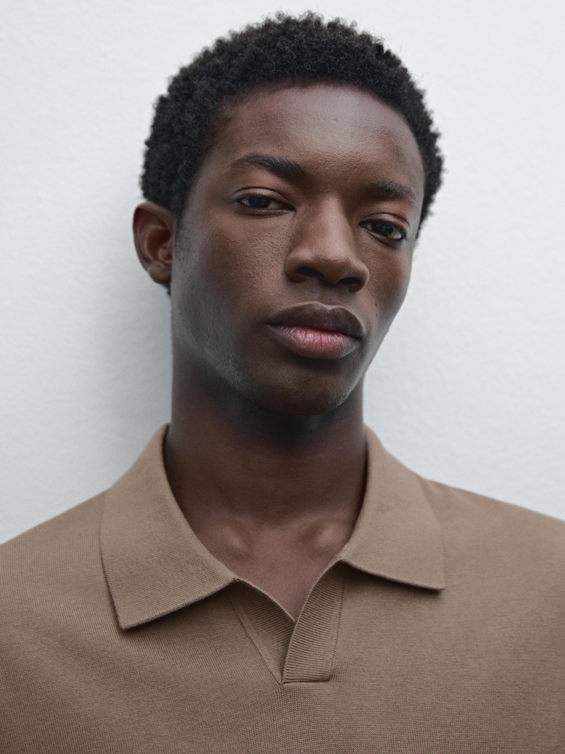 Short sleeve V-neck polo sweater