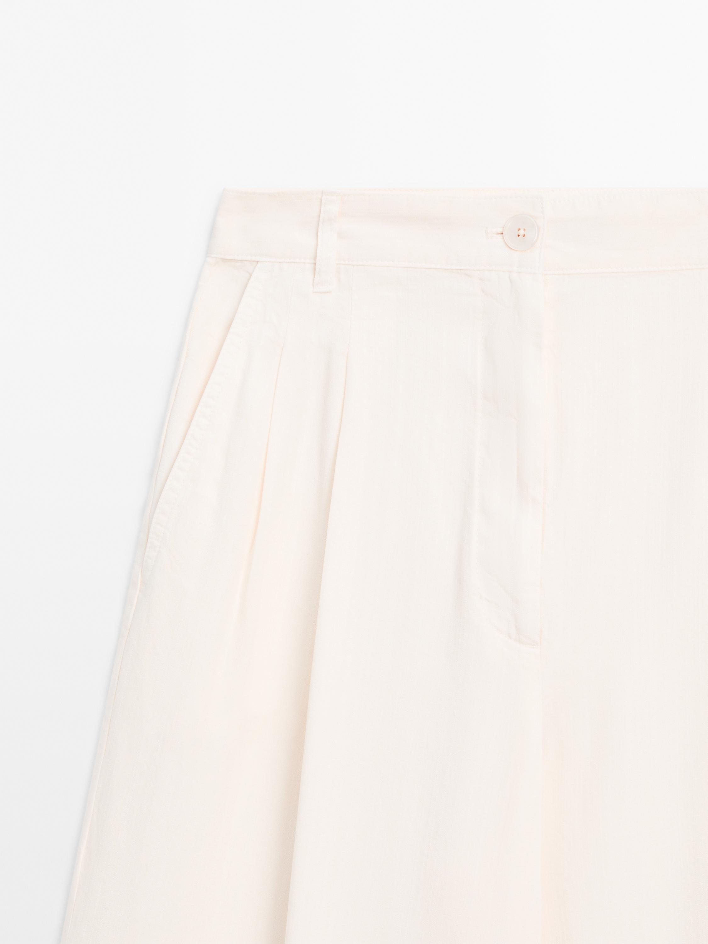 Wide-leg trousers with double dart