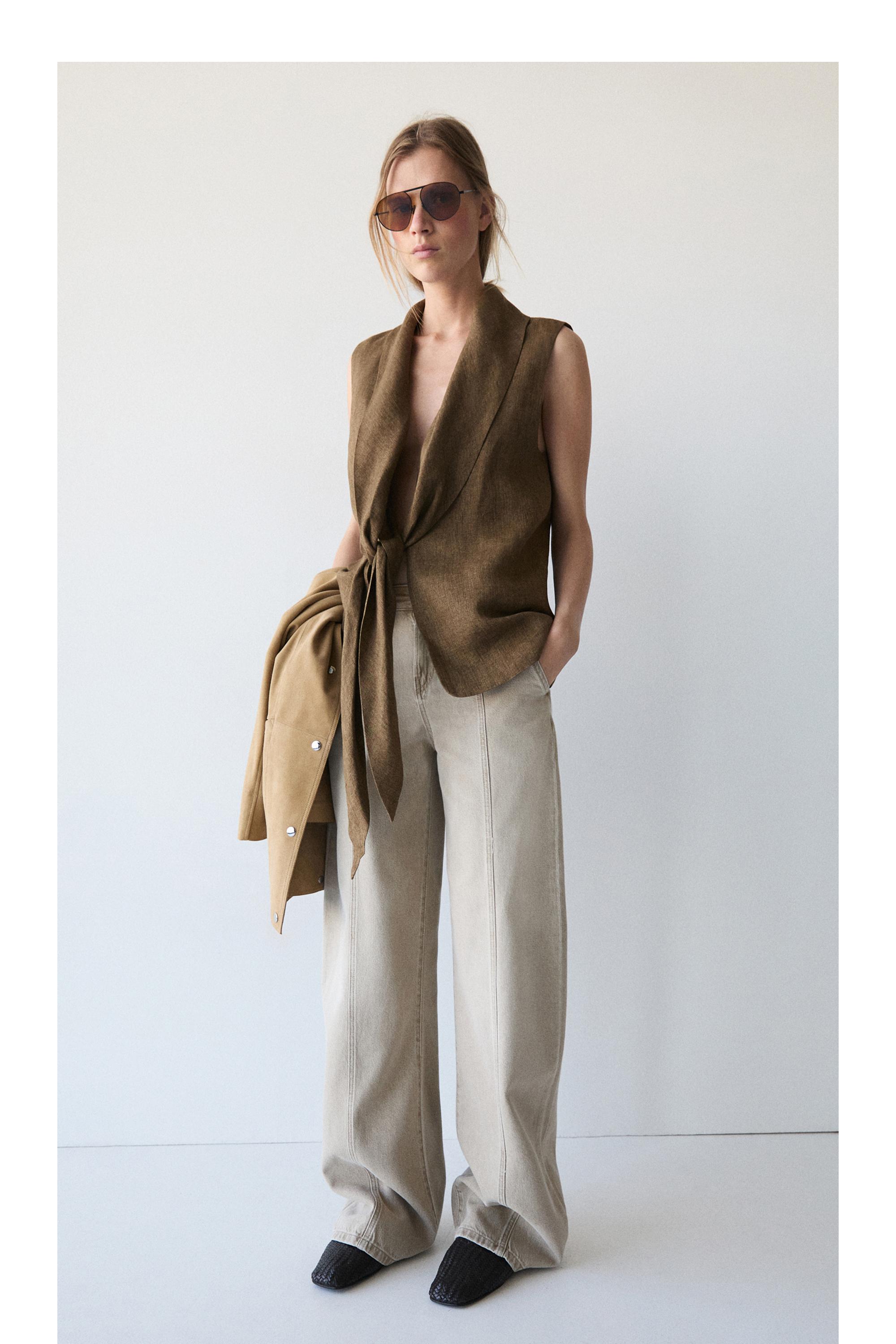 Mid-rise barrel fit jeans — SAND