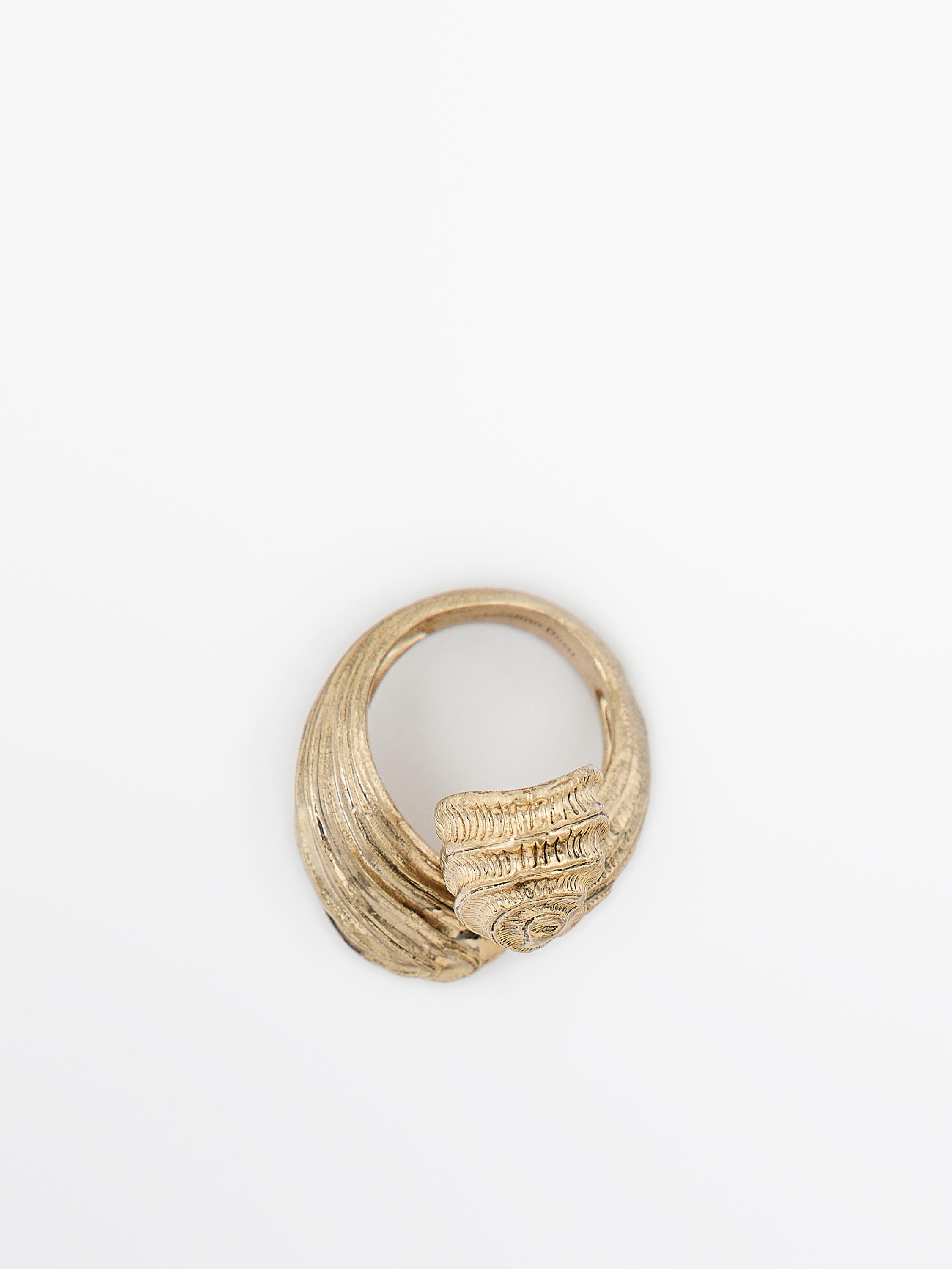 Anillo detalle textura