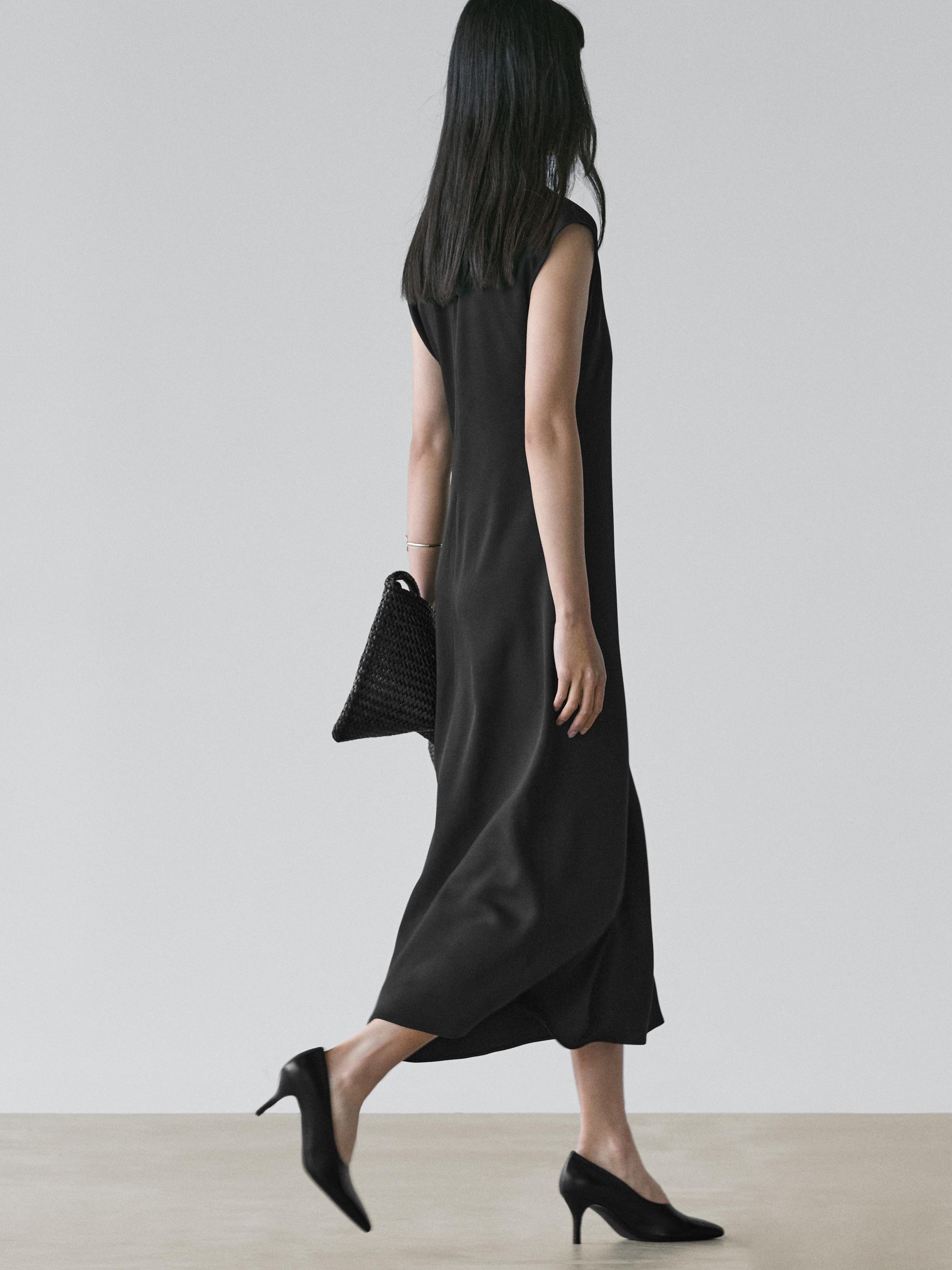 Flowing short sleeve dress — BLACK