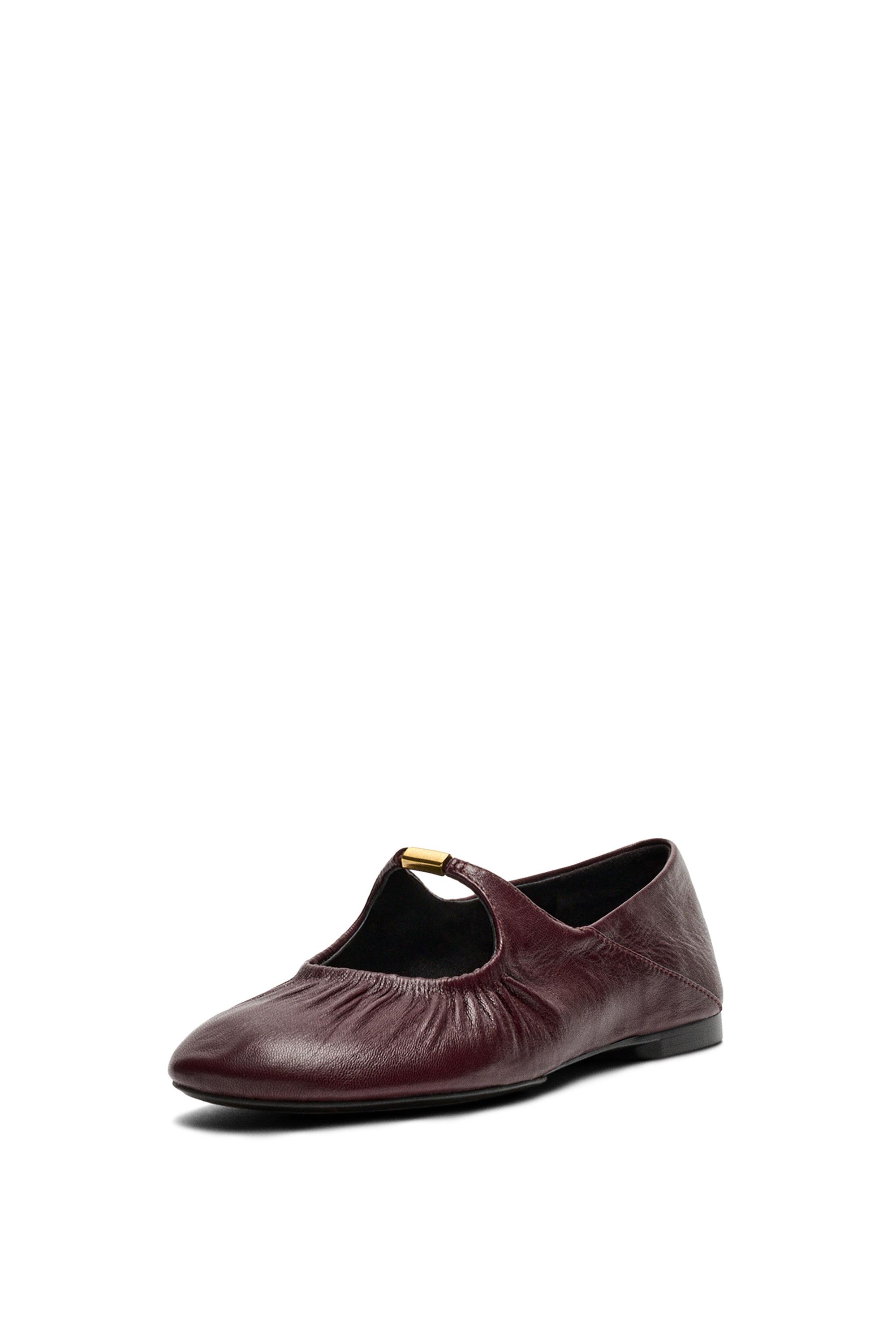 Soft leather ballet flat — BURGUNDY
