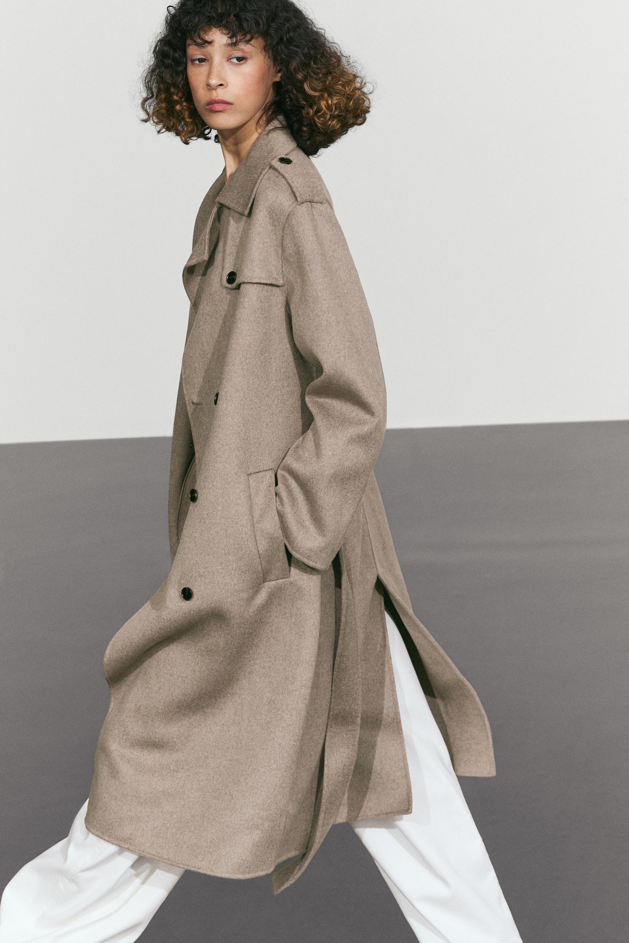 Abrigo trench largo con lana