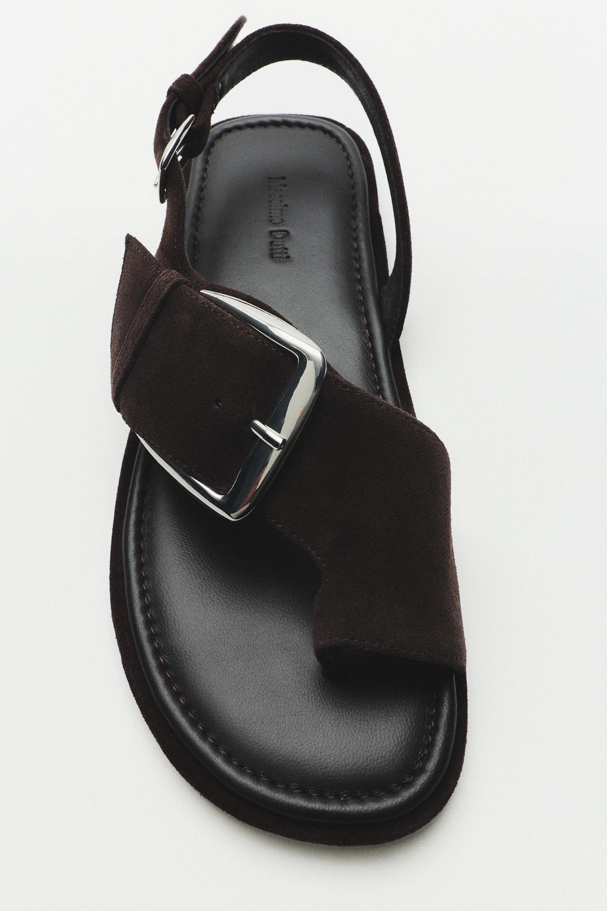 Flat slider sandals with buckle — BROWN