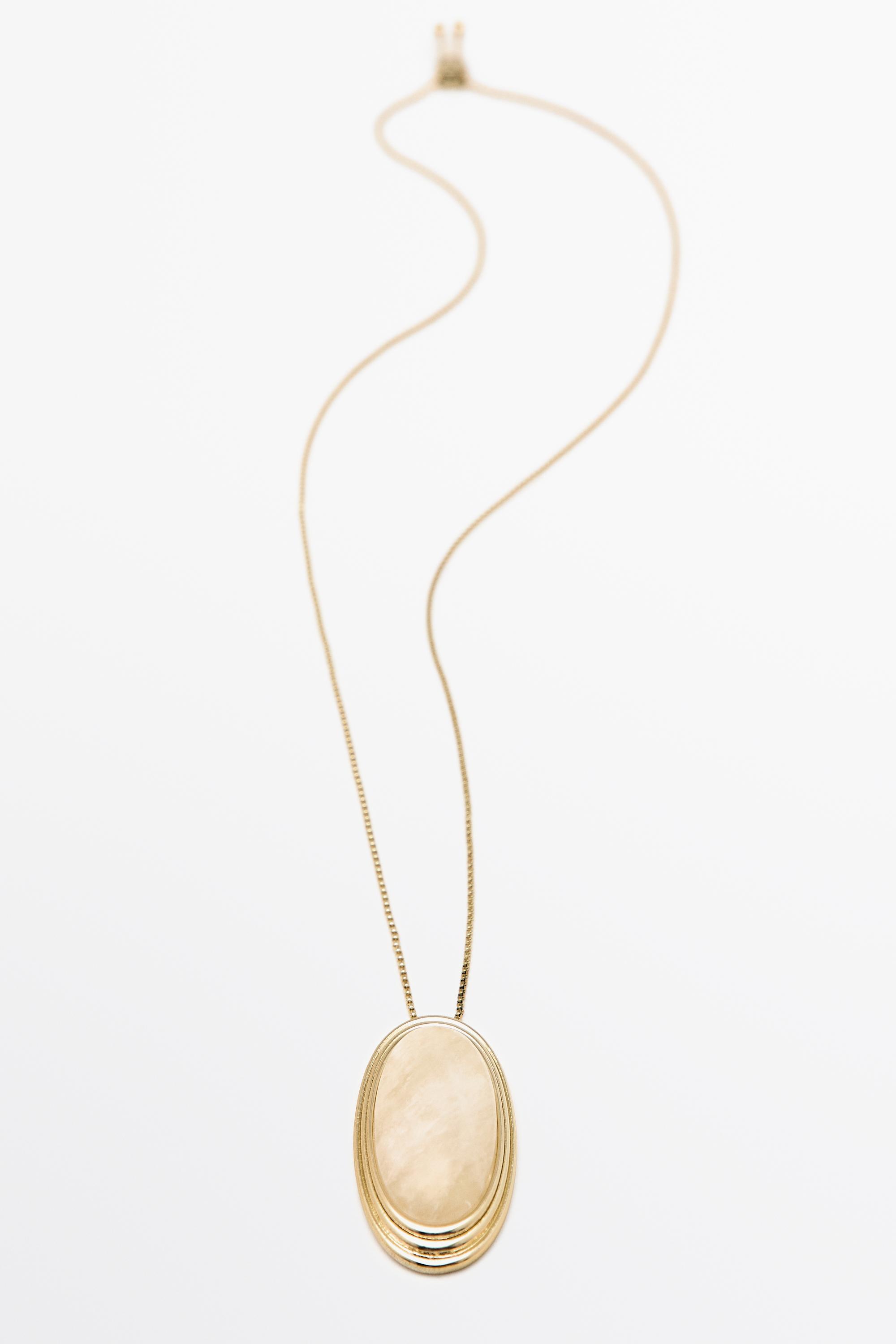Oval Quartz Pendant Necklace — GOLDEN