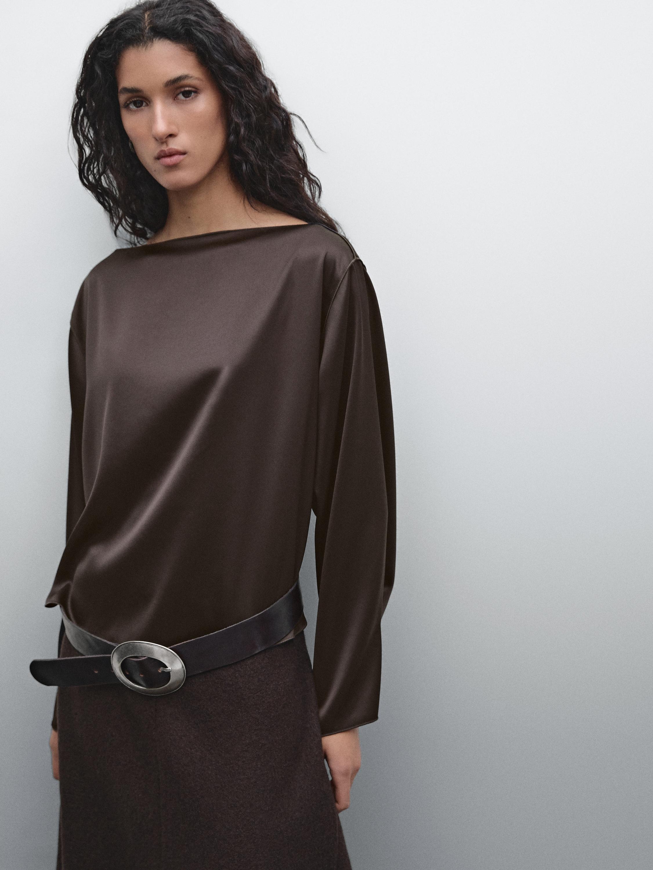 Blusa fluida satinada