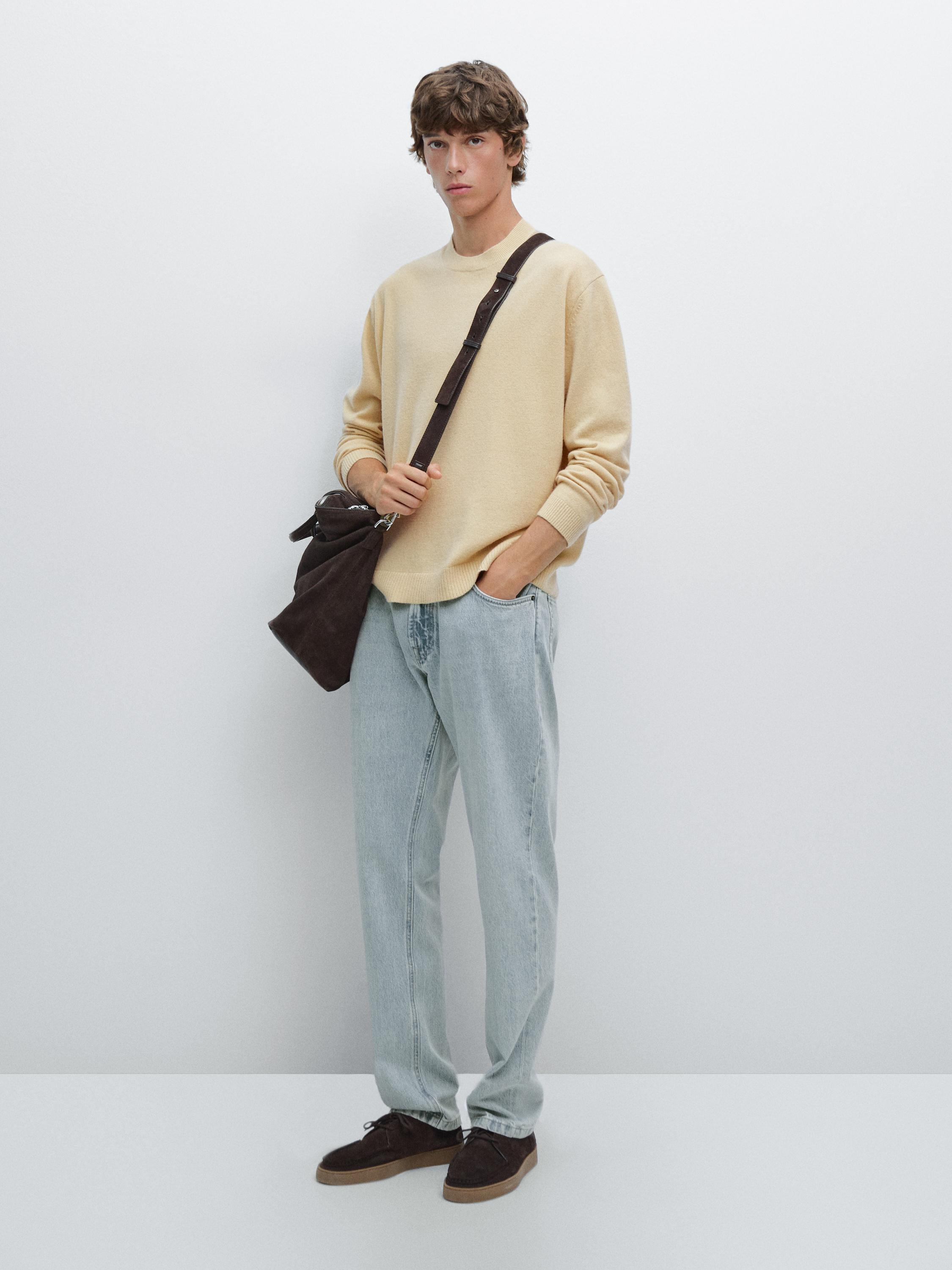 Knitted jumper round neck wool blend