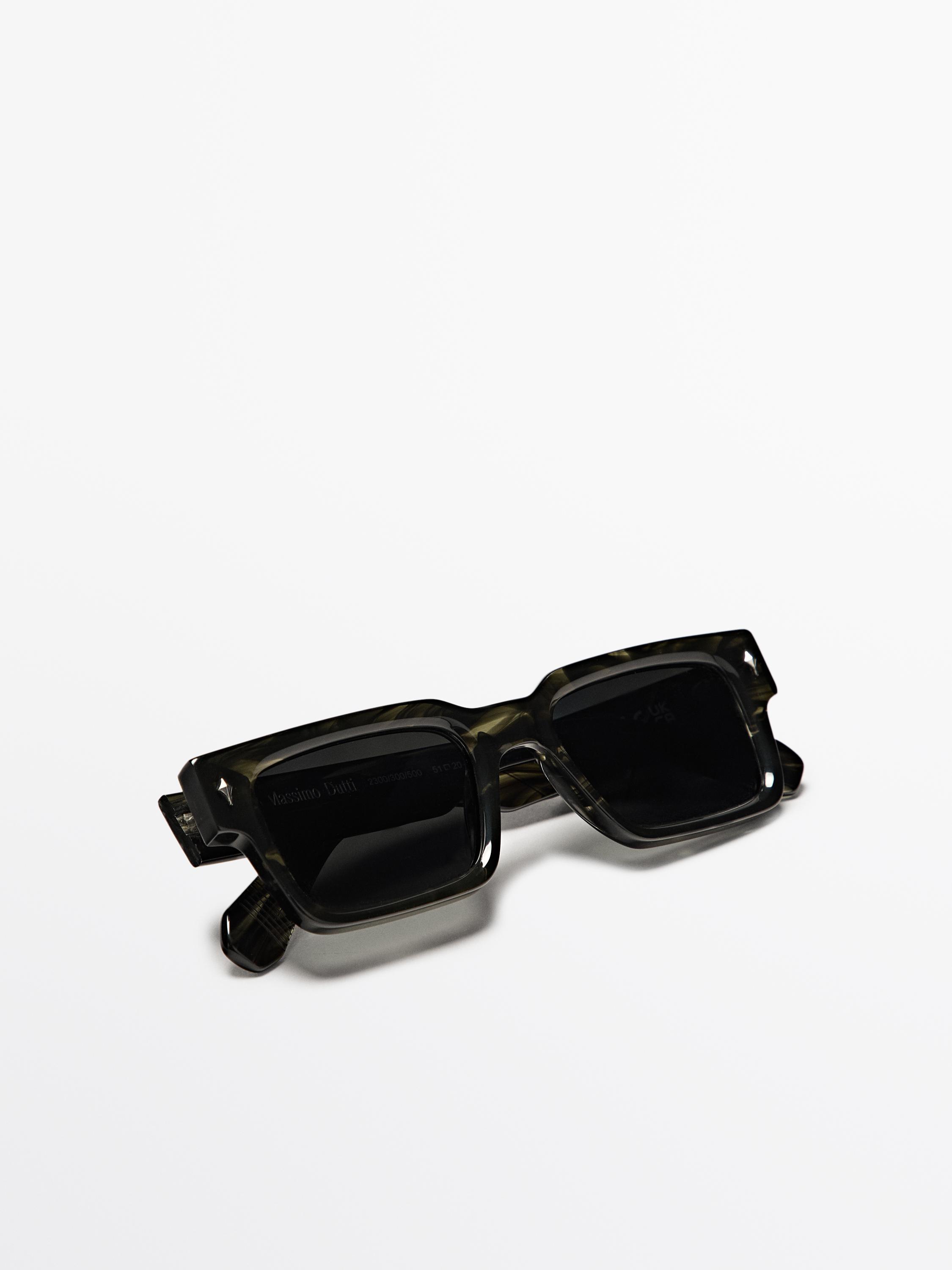 Rectangular sunglasses