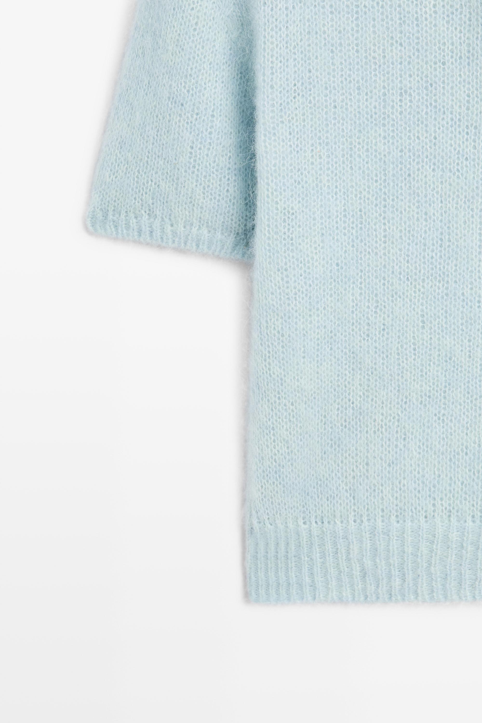 Alpaca blend knit polo sweater — Light blue