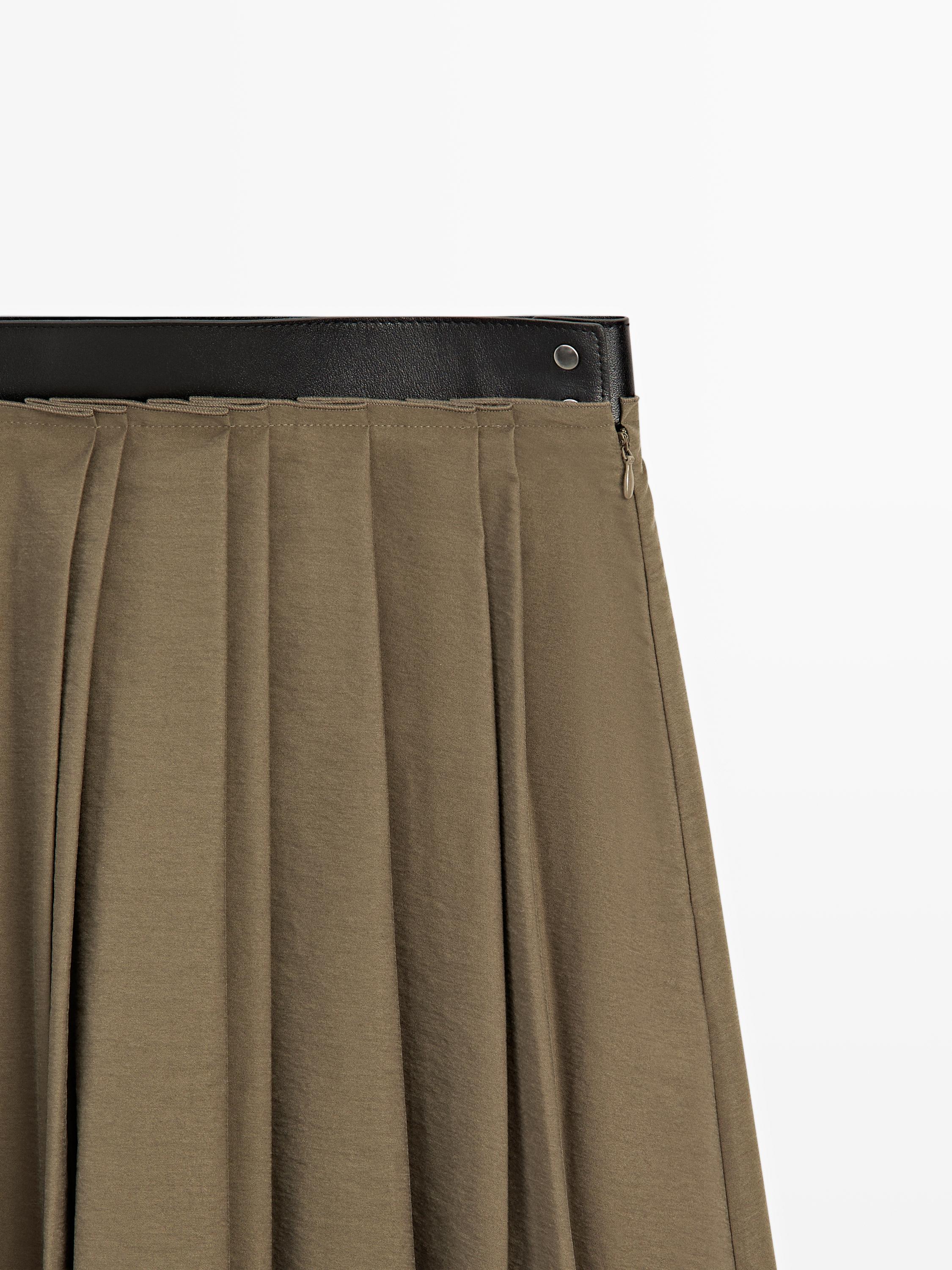 Pleated midi skirt with waist detail