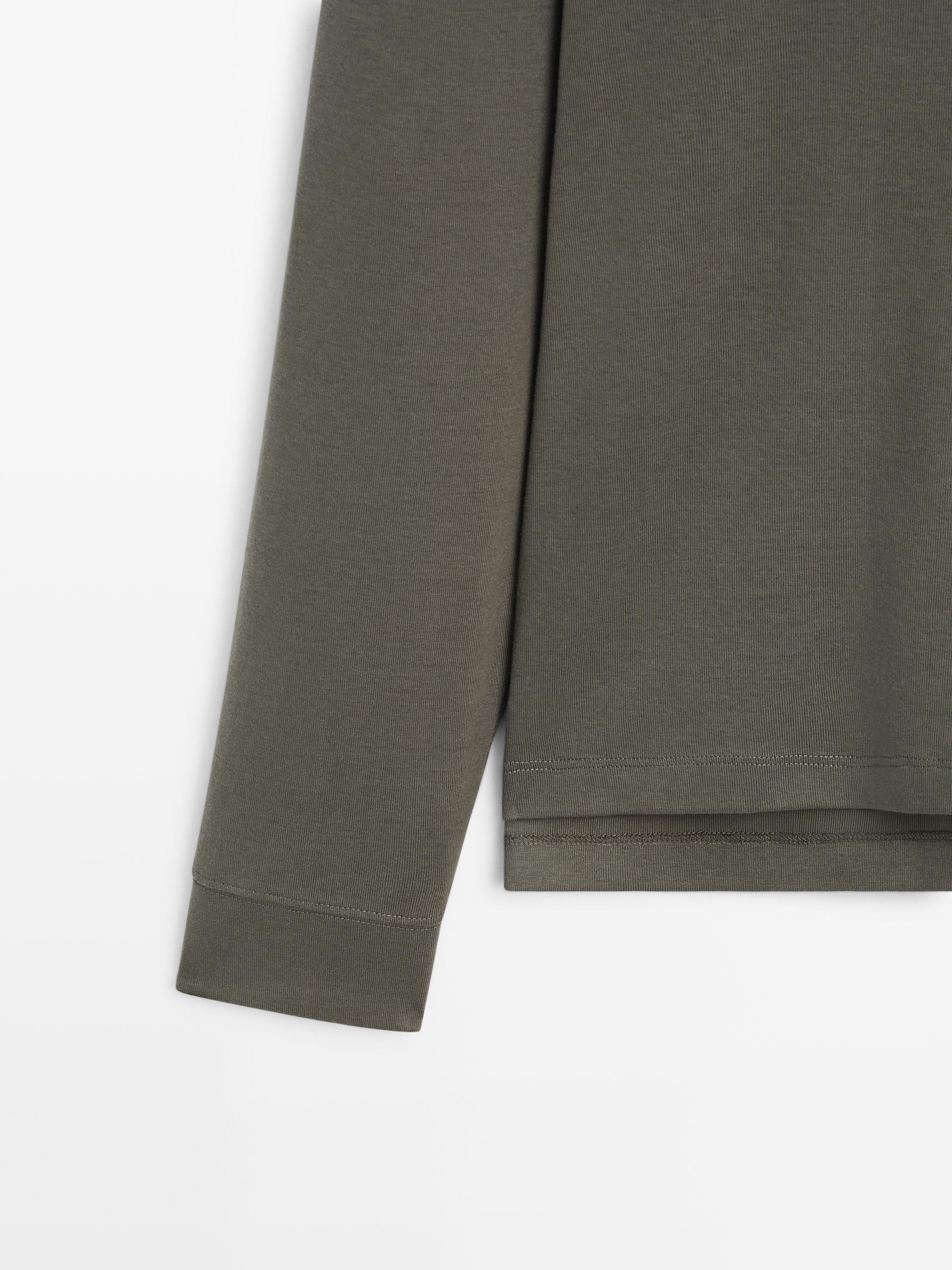 Langarm-Poloshirt mit abgesetztem Kragen