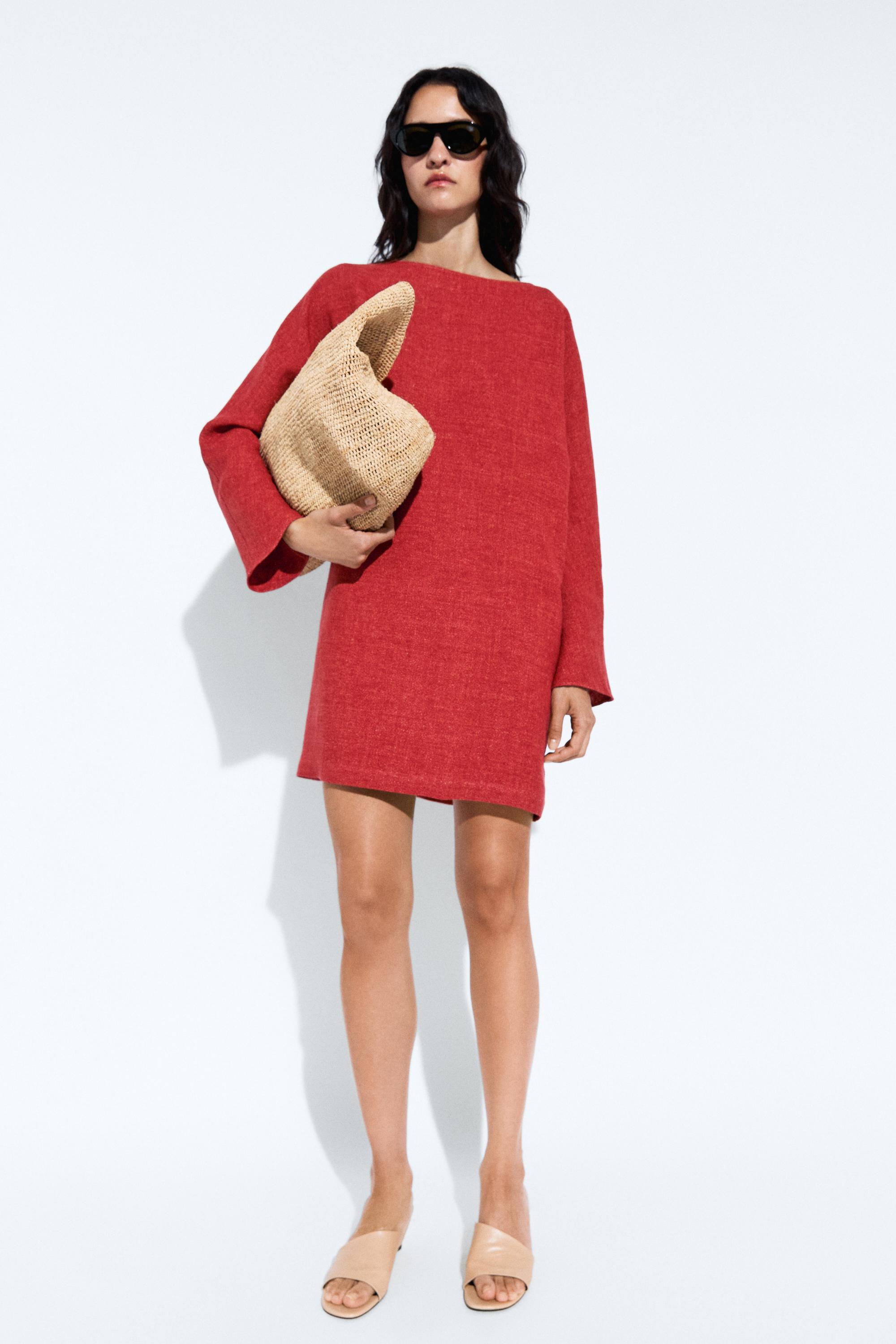 Minikleid mit langen Ärmeln