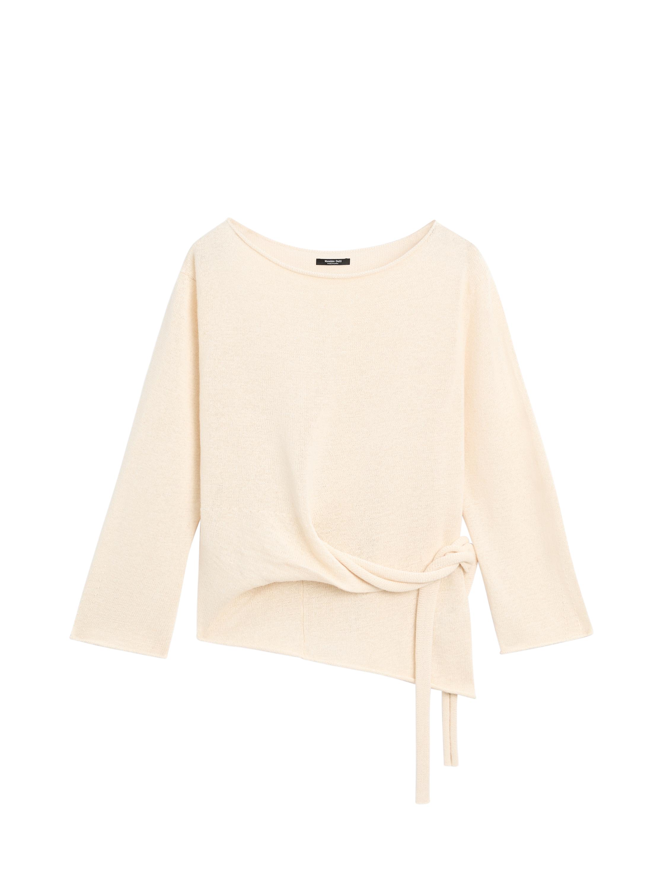 Keten detaylı asimetrik bağlamalı süveter