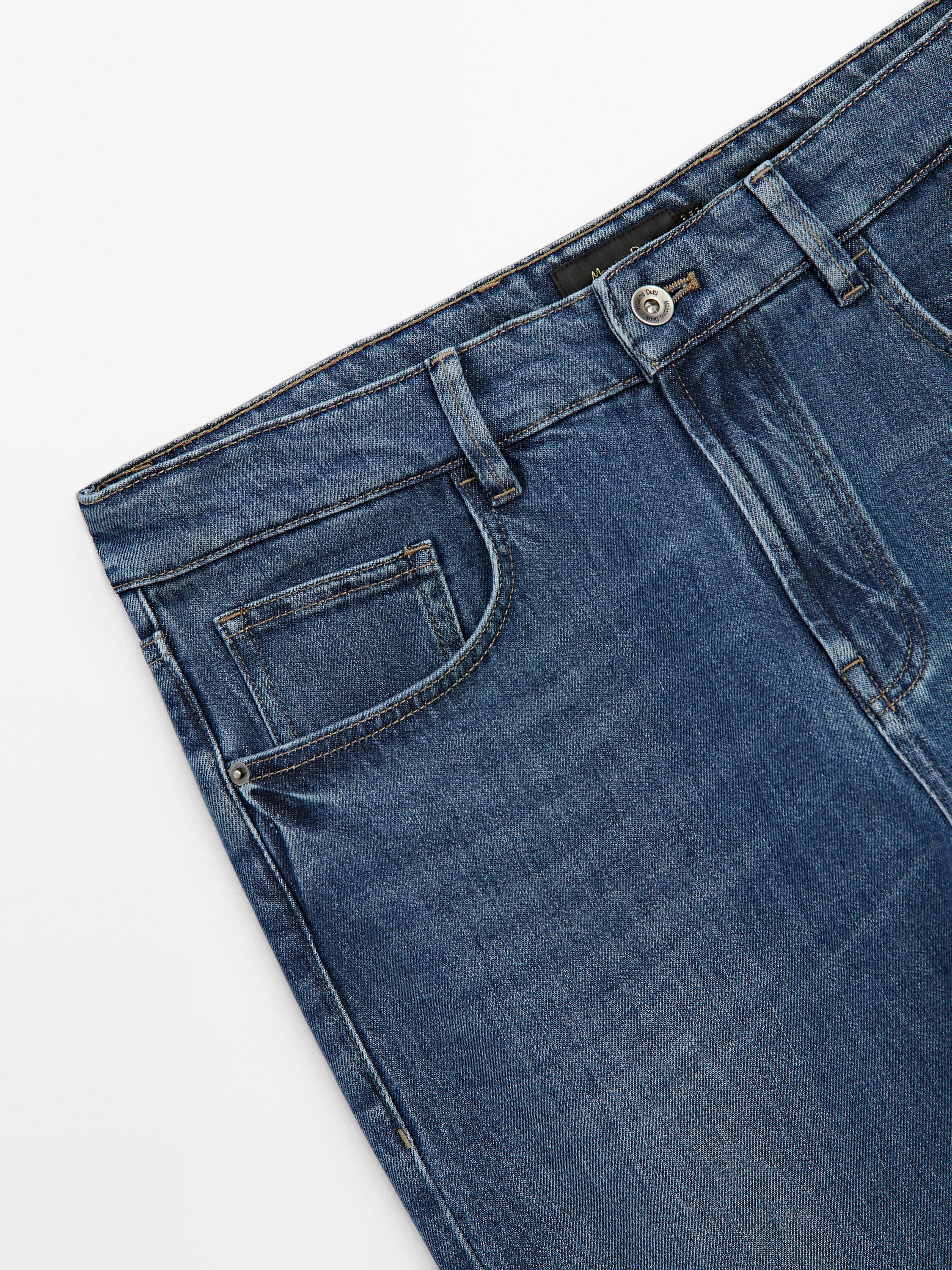 Tapered fit jeans