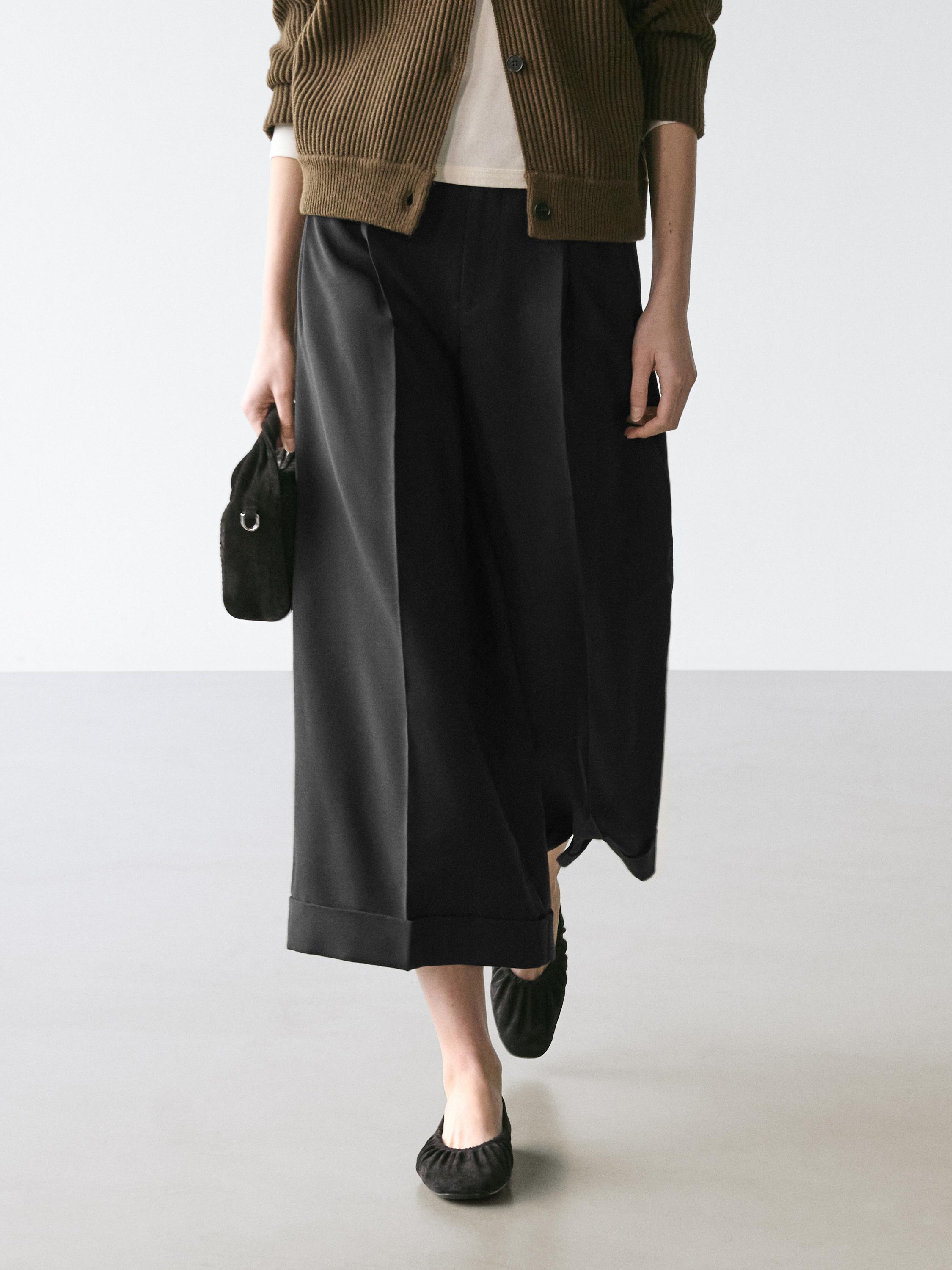 Flowing trousers with darts — BLACK