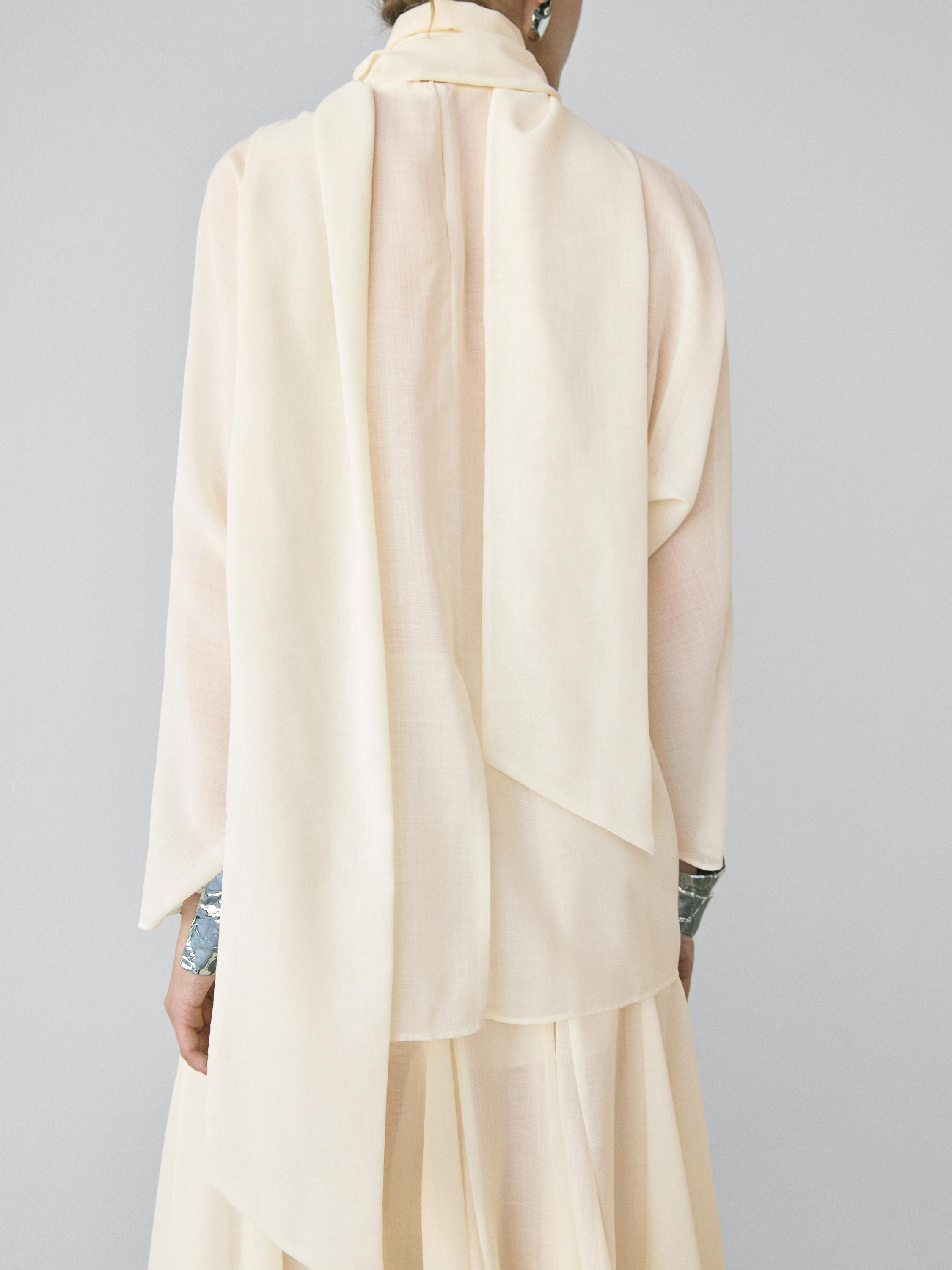 Flowing blouse with tie detail - STUDIO — CREAM