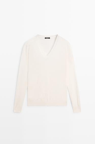 V-neck knit sweater — CREAM 2