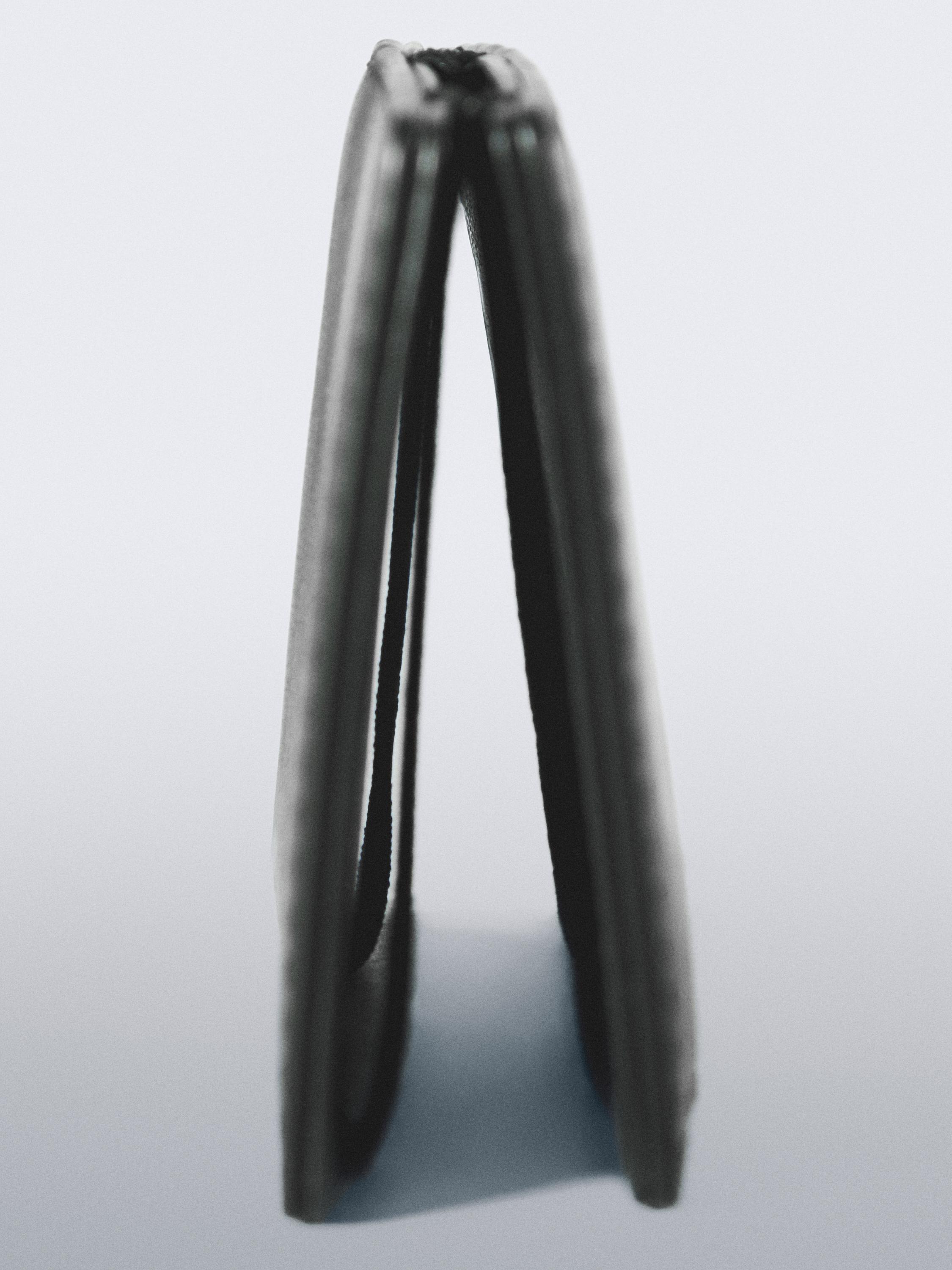 Navpična denarnica iz napa usnja