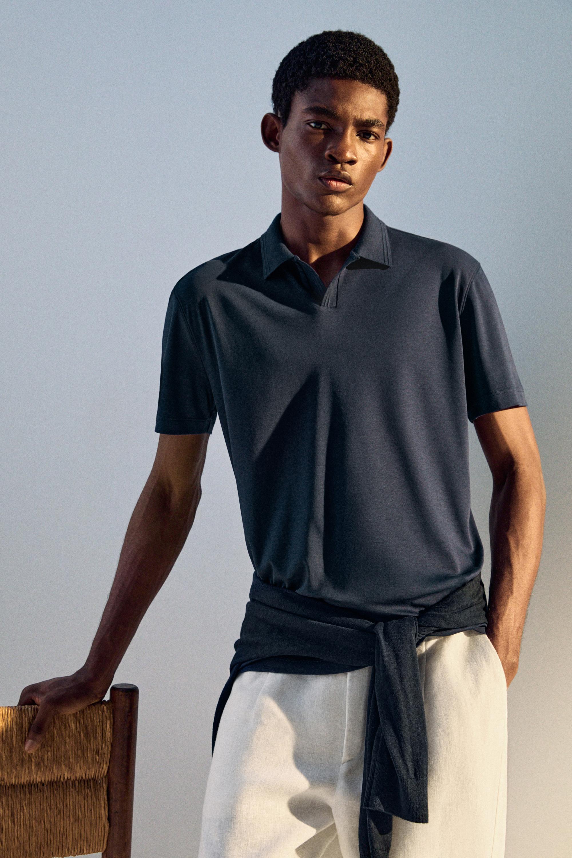 100% cotton V-neck knit polo — BLUE