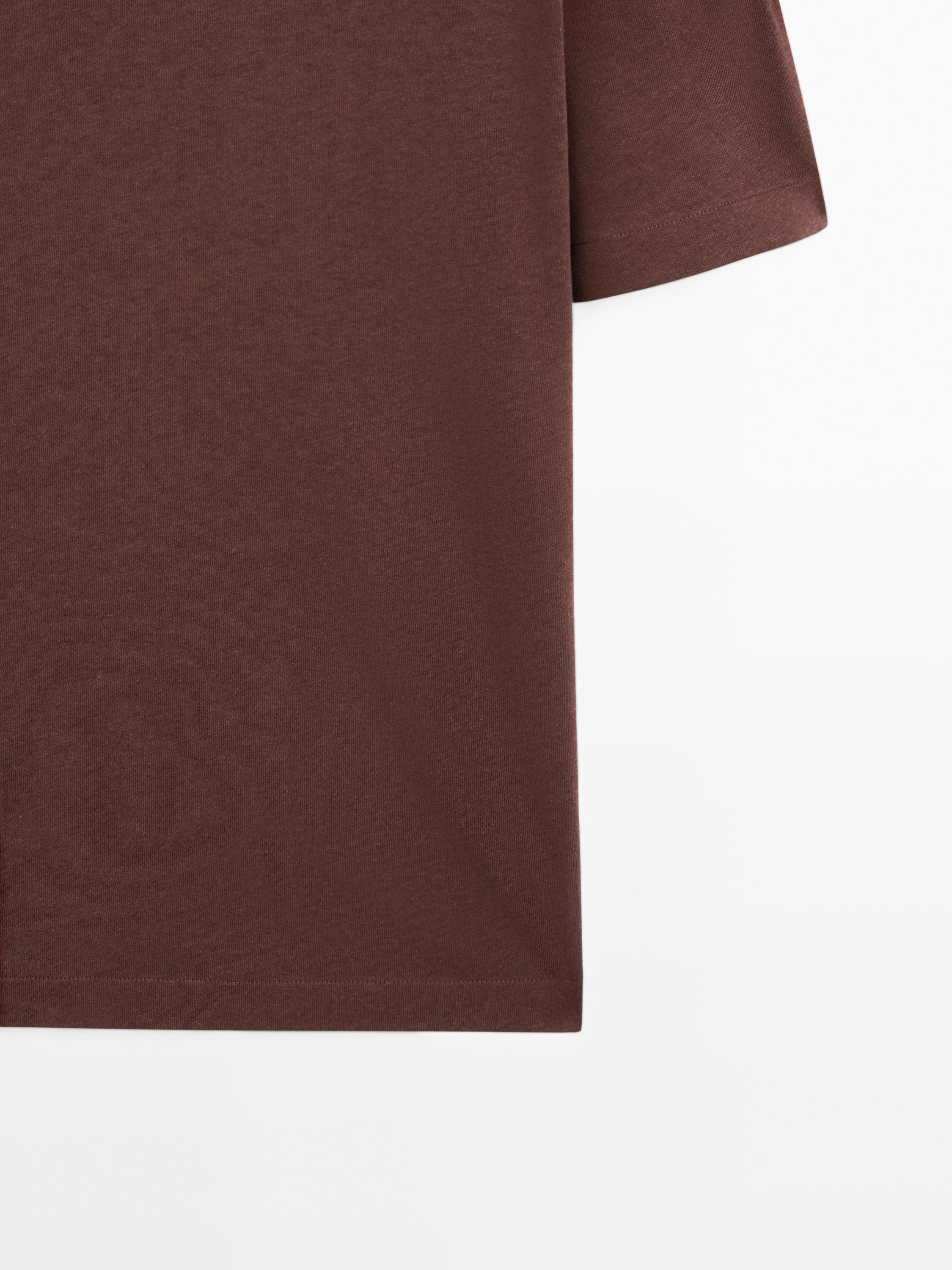 Short-sleeved T-shirt with linen