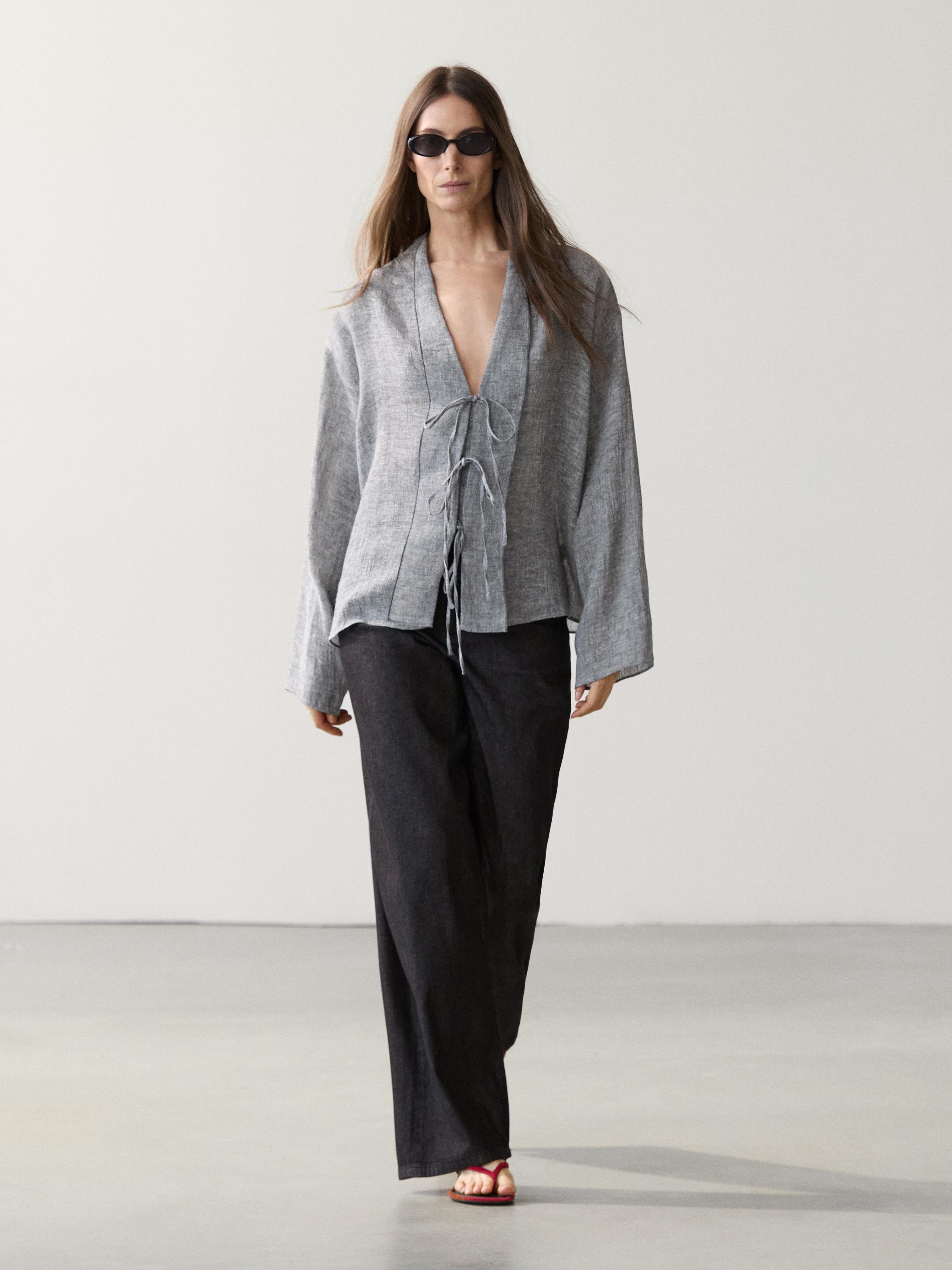 Linen blend blouse with tie details — 0-881
